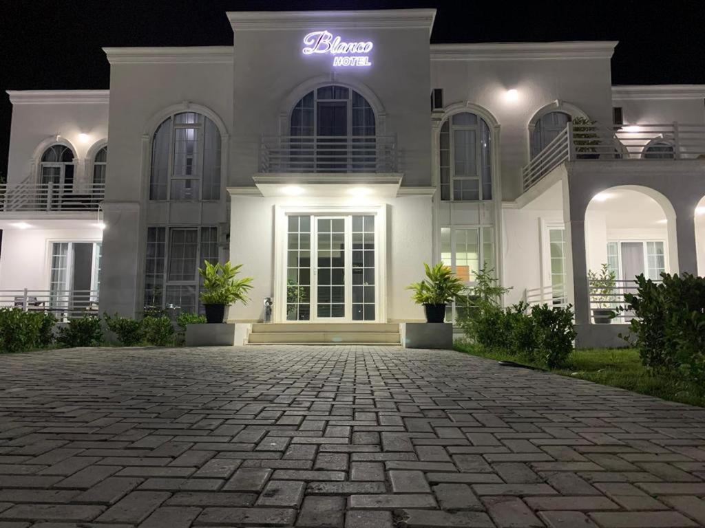 Blanco boutique hotel astara