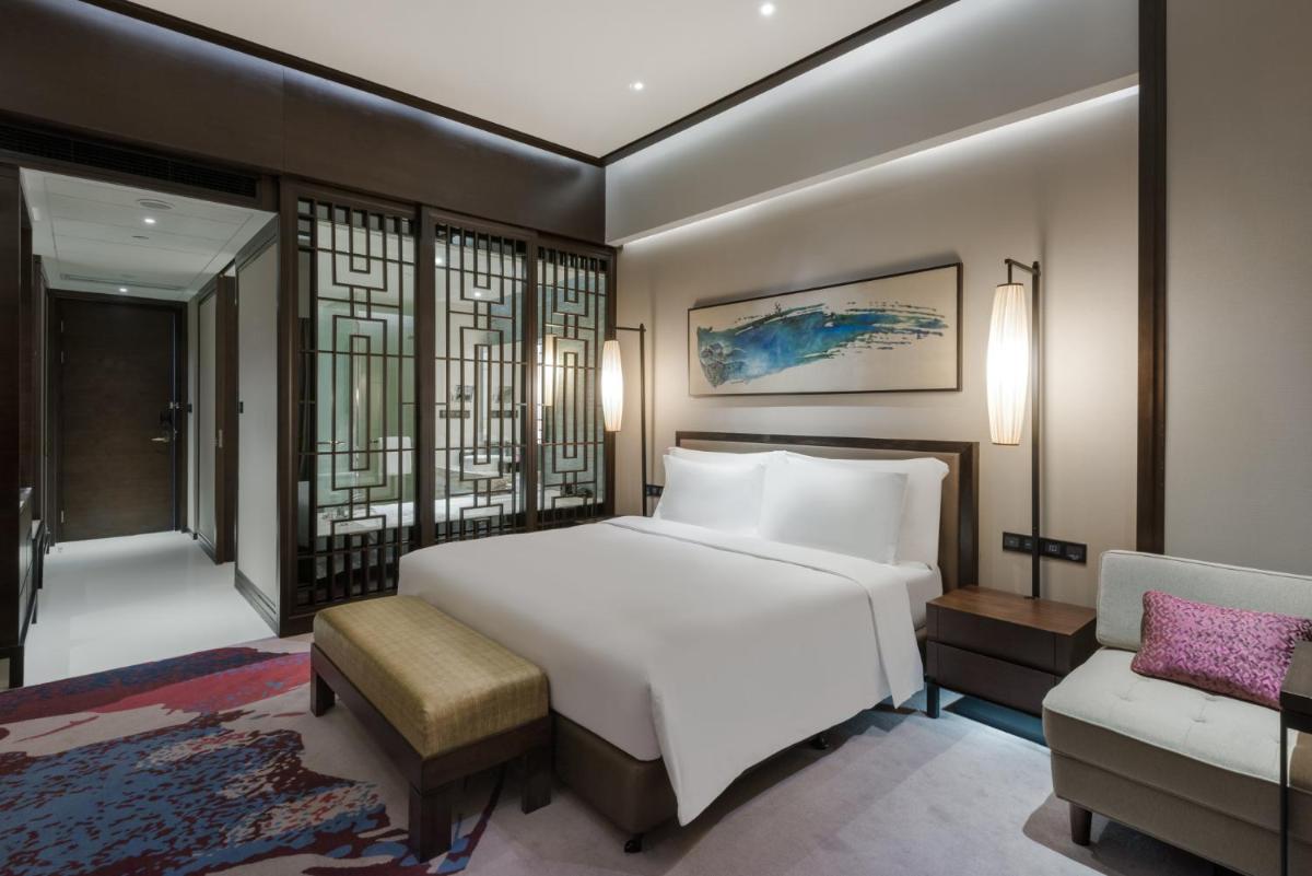 Crowne Plaza Chongqing New North Zone by IHG 1