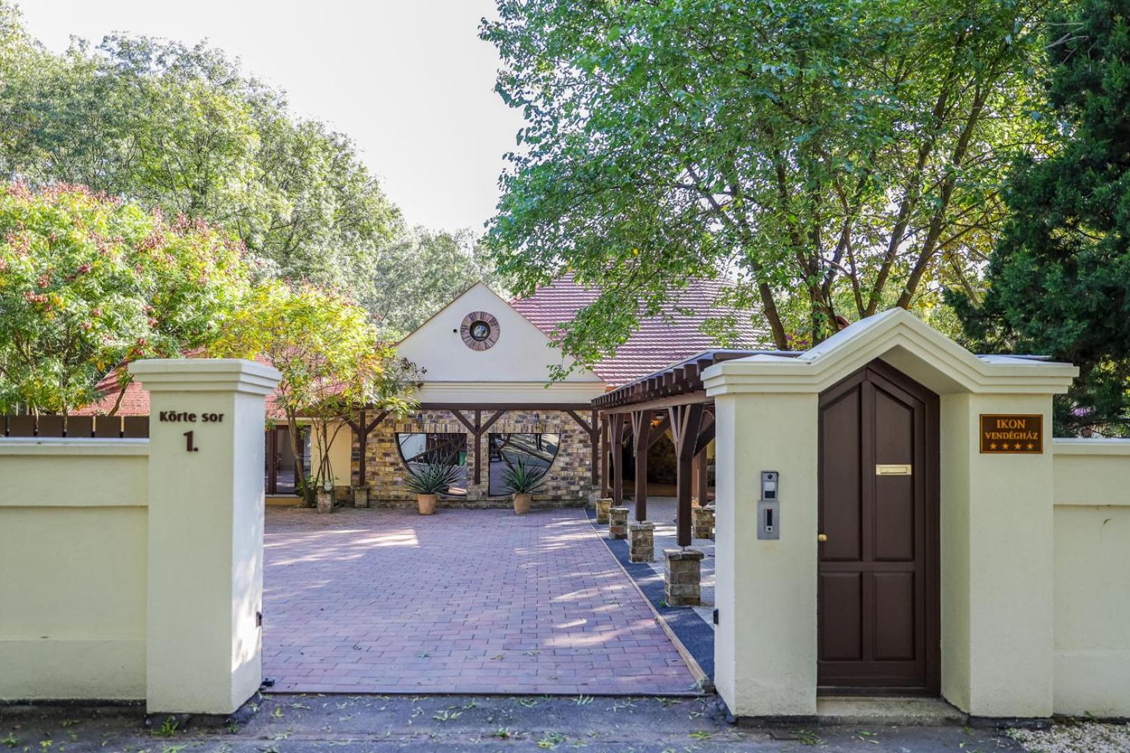 Hotel Ikon Vendégház