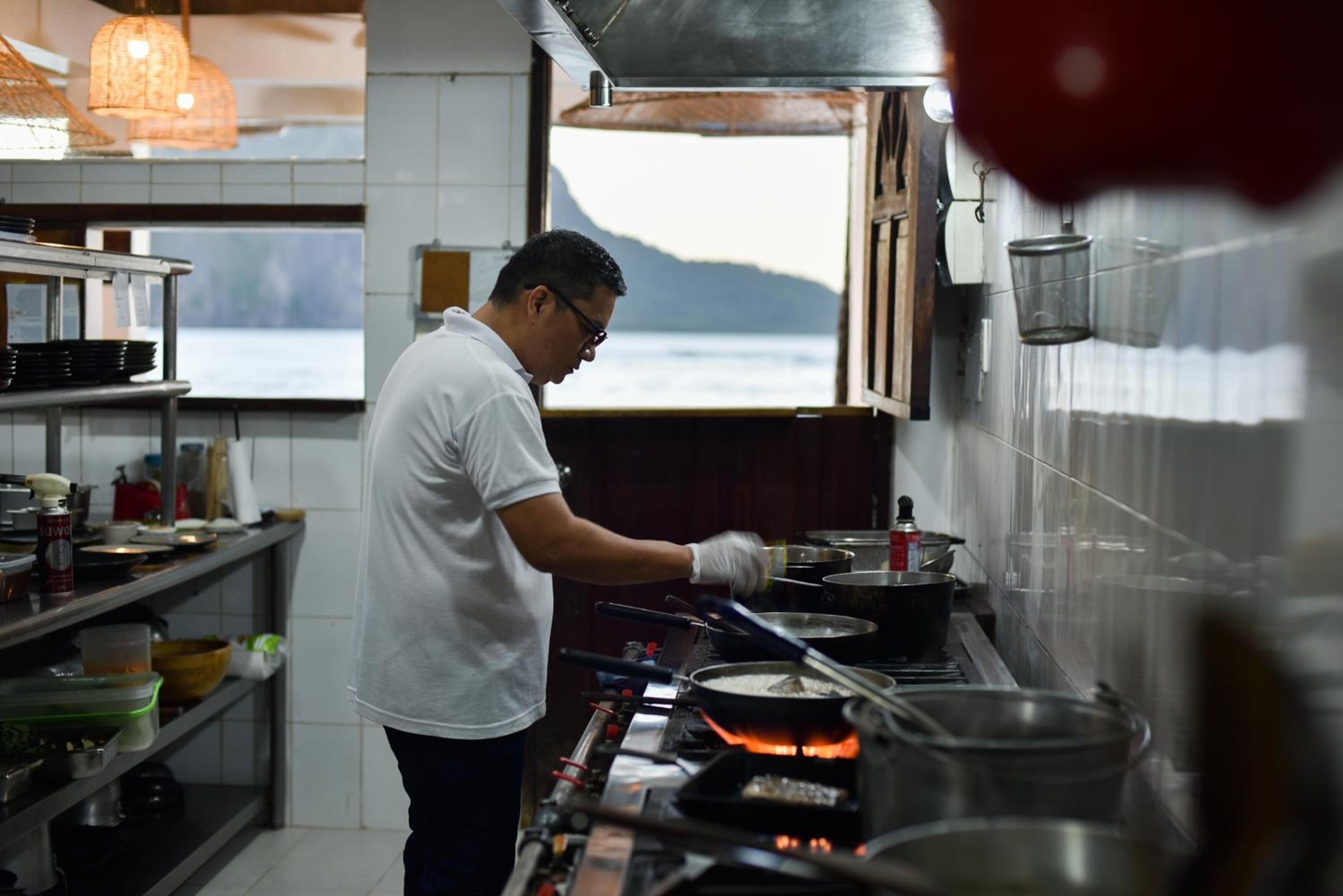 Cadlao Resort and Restaurant