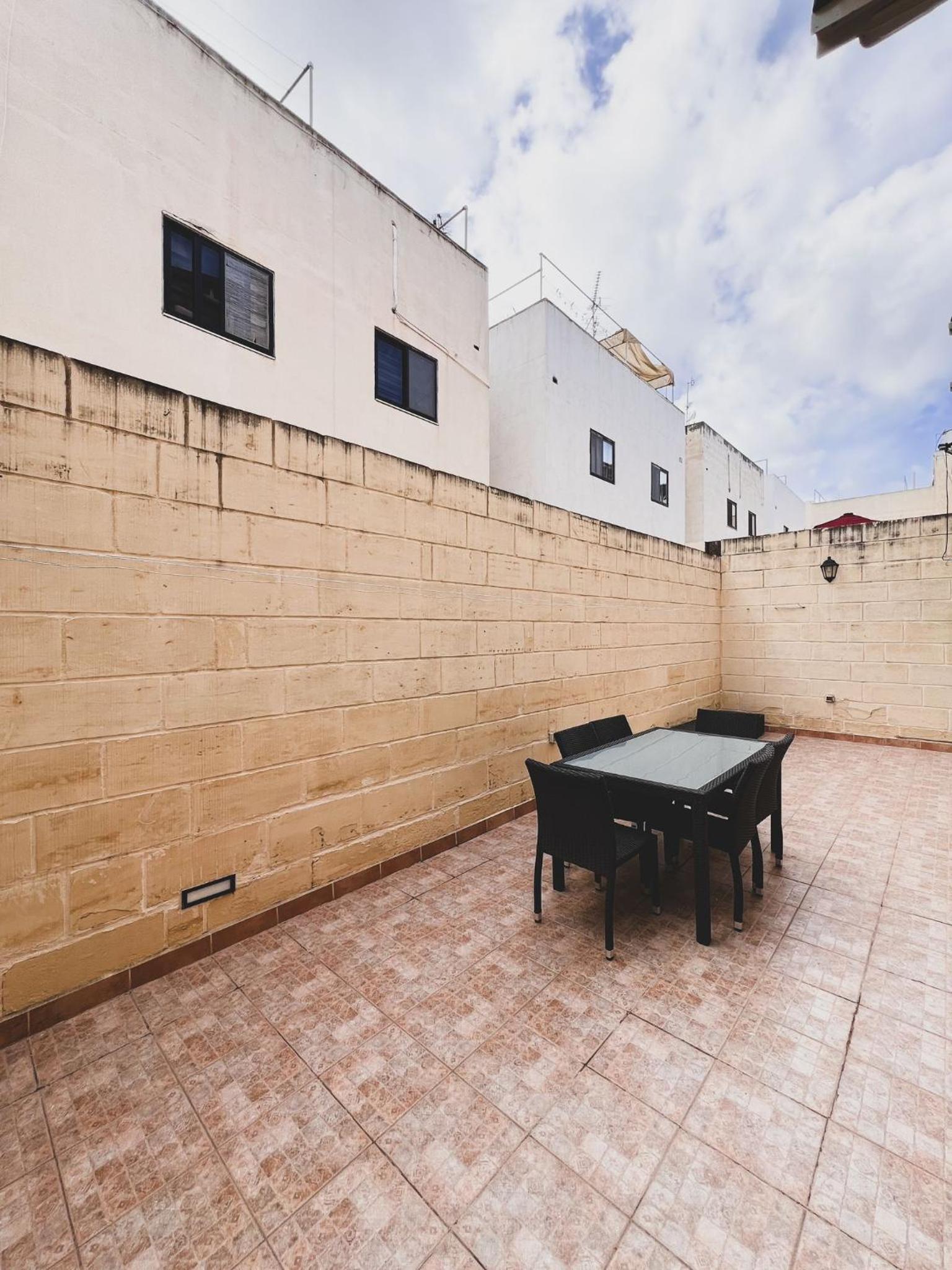 Pembroke Parkside Maisonette photo 2