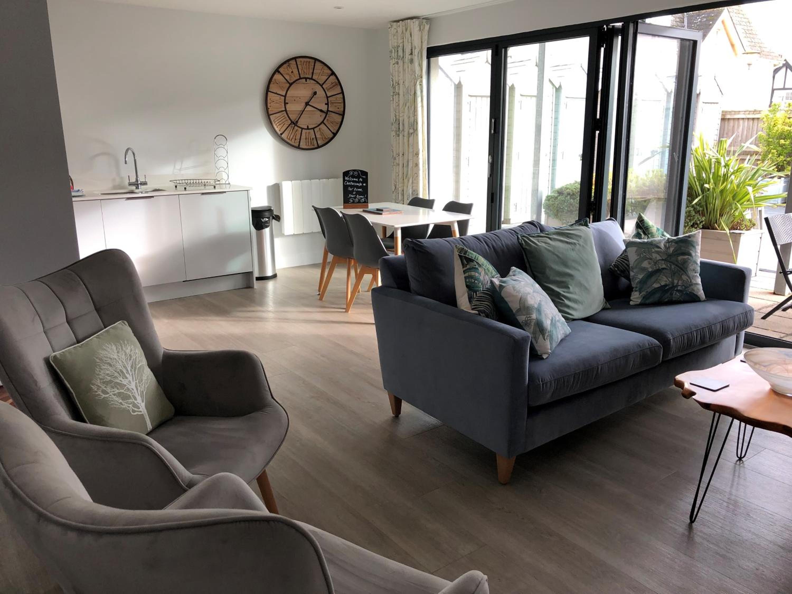 4 Challacombe - Luxury Apartment at Byron Woolacombe, only 4 minute walk to Woolacombe Beach! view 5