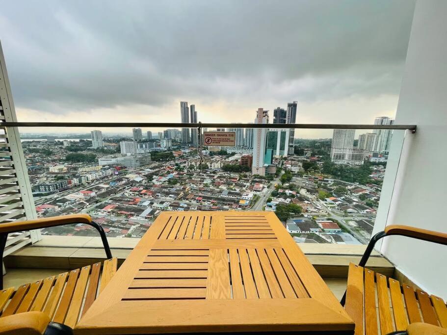 KSL Cozy (30) Bathtub Super High Floor City View