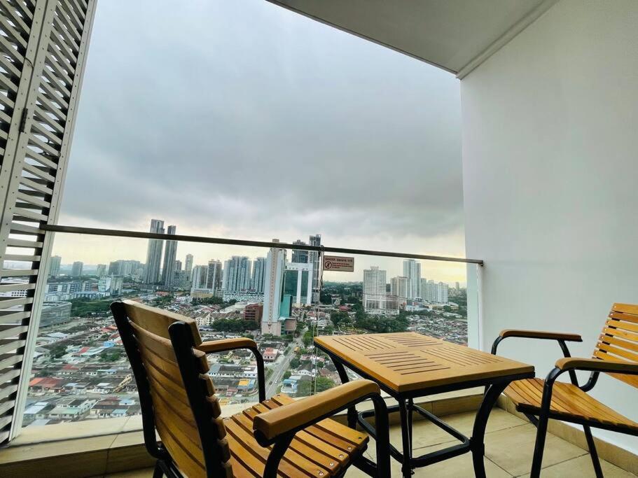 KSL Cozy (30) Bathtub Super High Floor City View