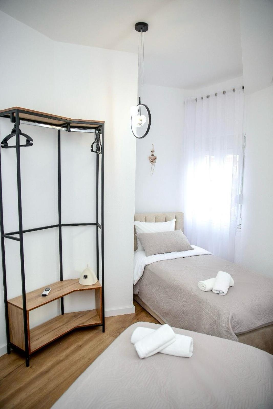 ORA Central Duplex Apartment photo 5