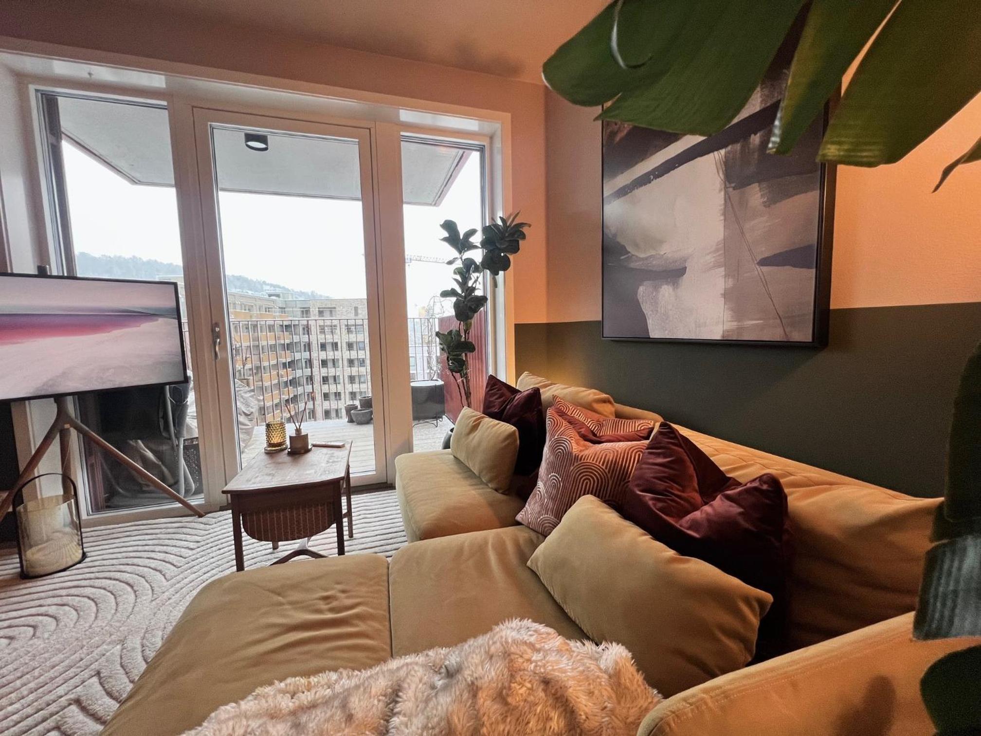 Sunny apartment close to the sea