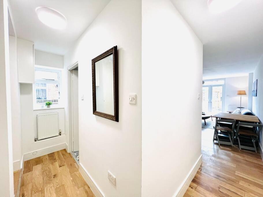 Stunning 2 Bedroom Flat & Garden, Central London
