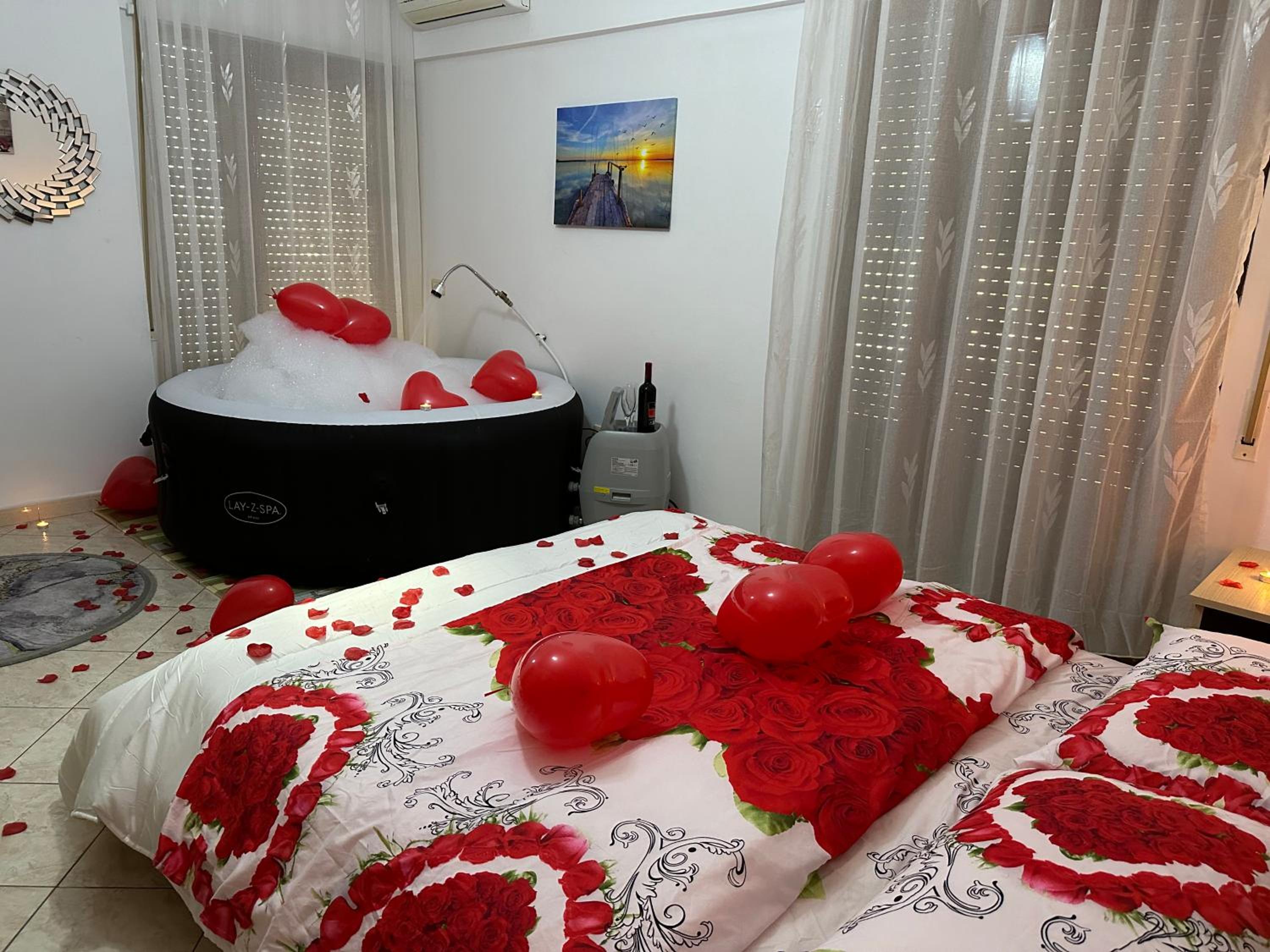 Amazing Paradise Sensation 2 Bedroom Luxury Apartment with a Jacuzzi