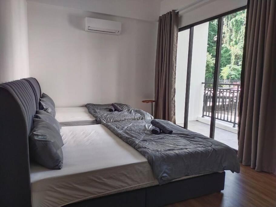 be.Paradise Duplex@The Cove-8mins to LWOT-12-14pax