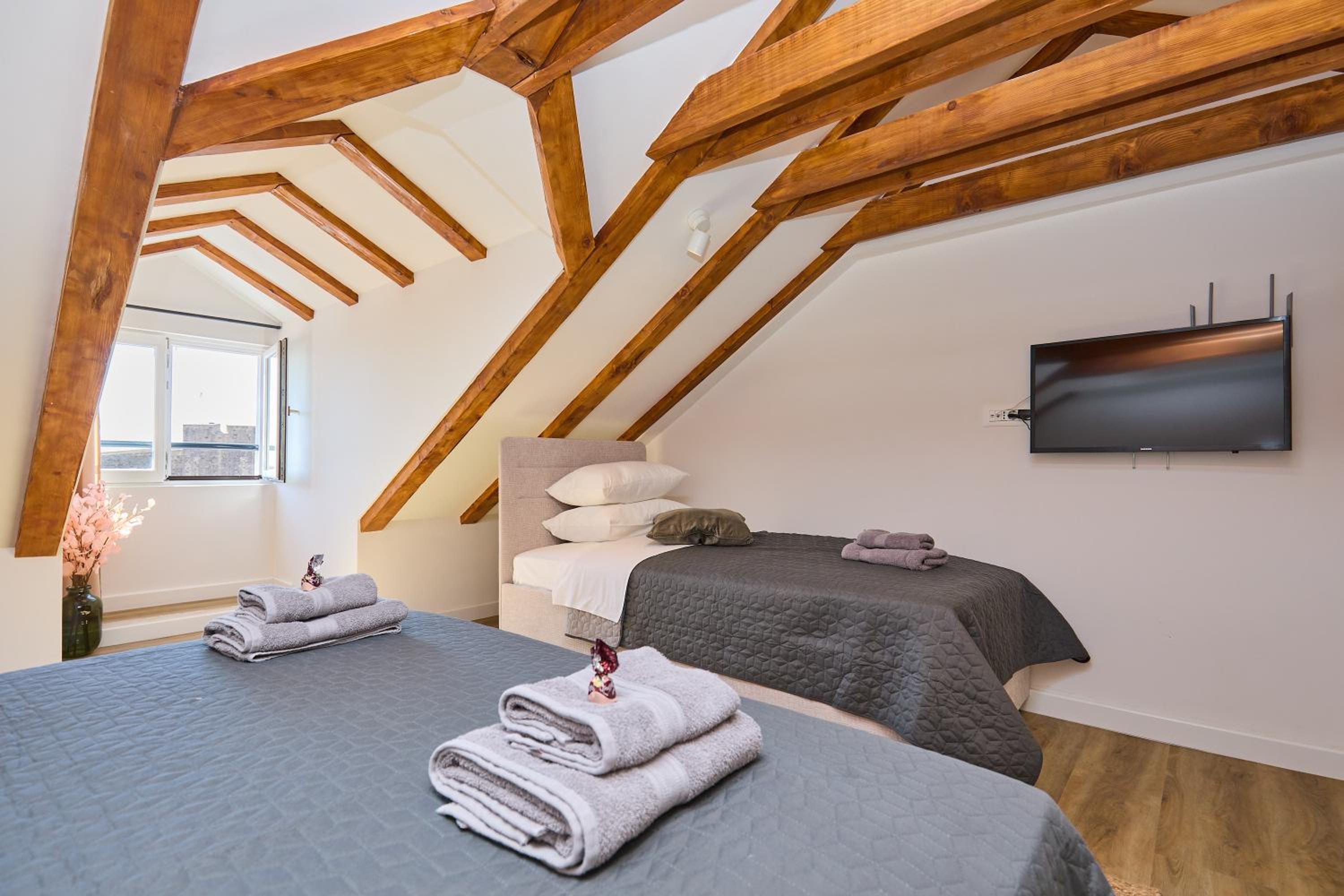 Apartment Iza Grada