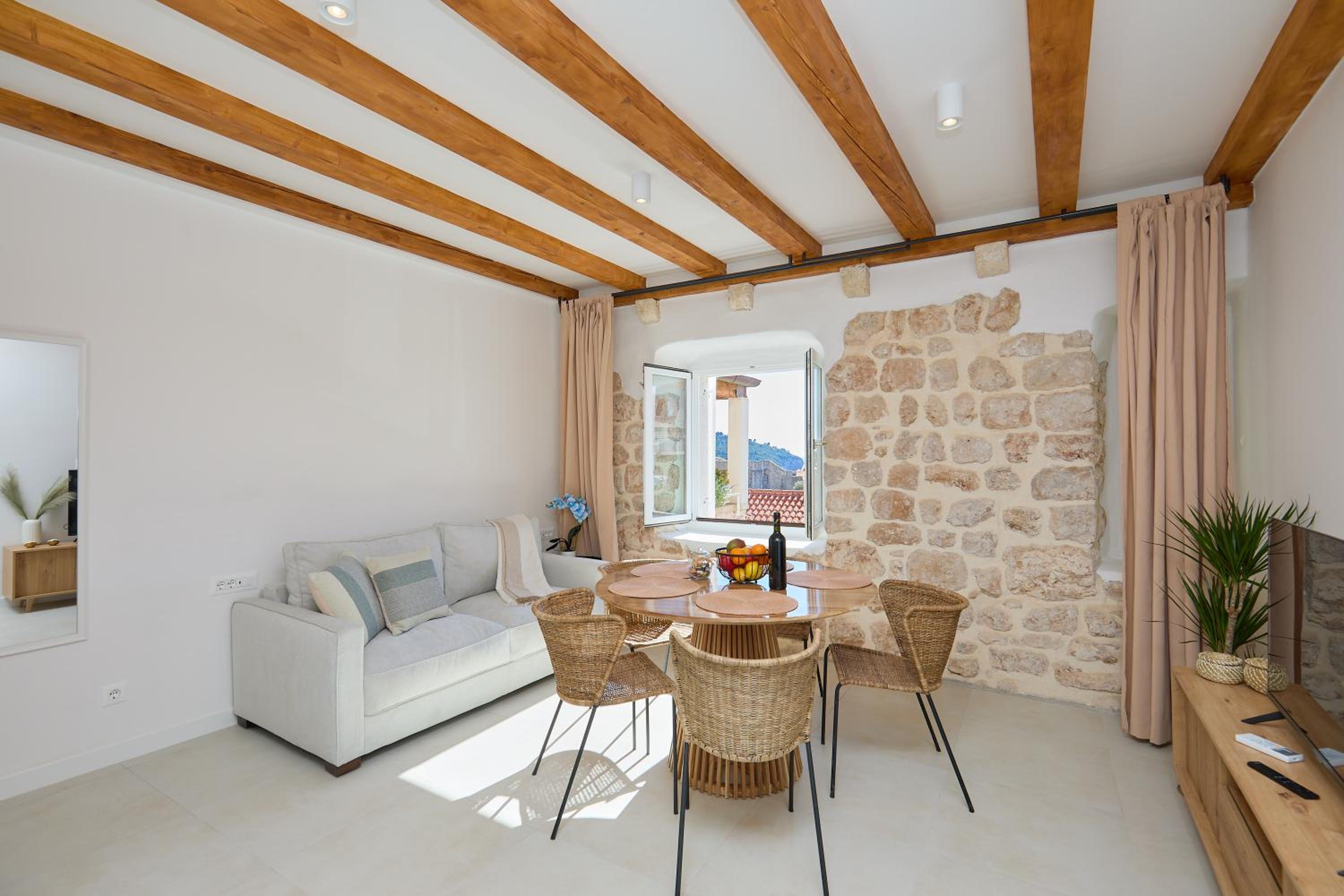 Apartment Iza Grada