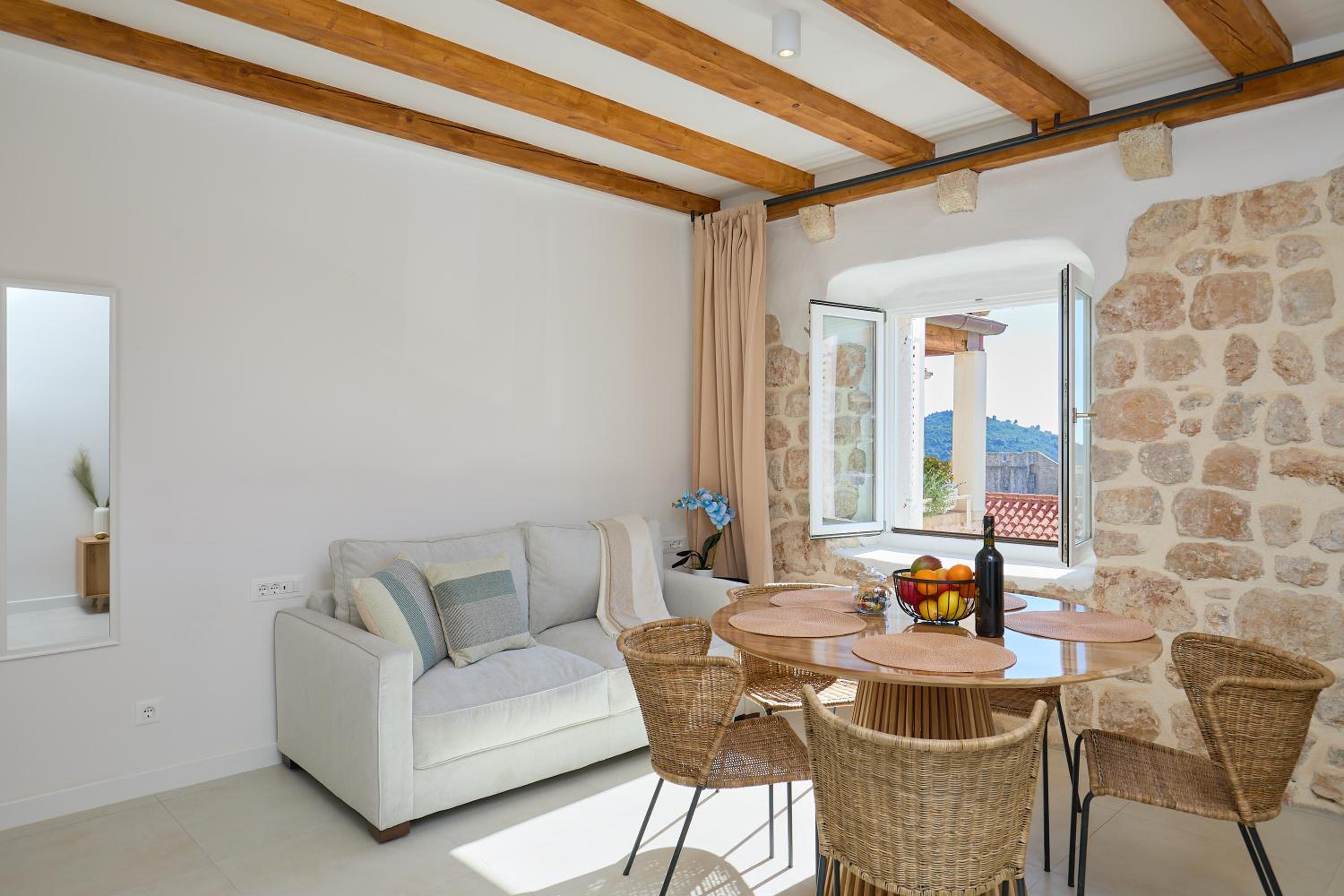 Apartment Iza Grada