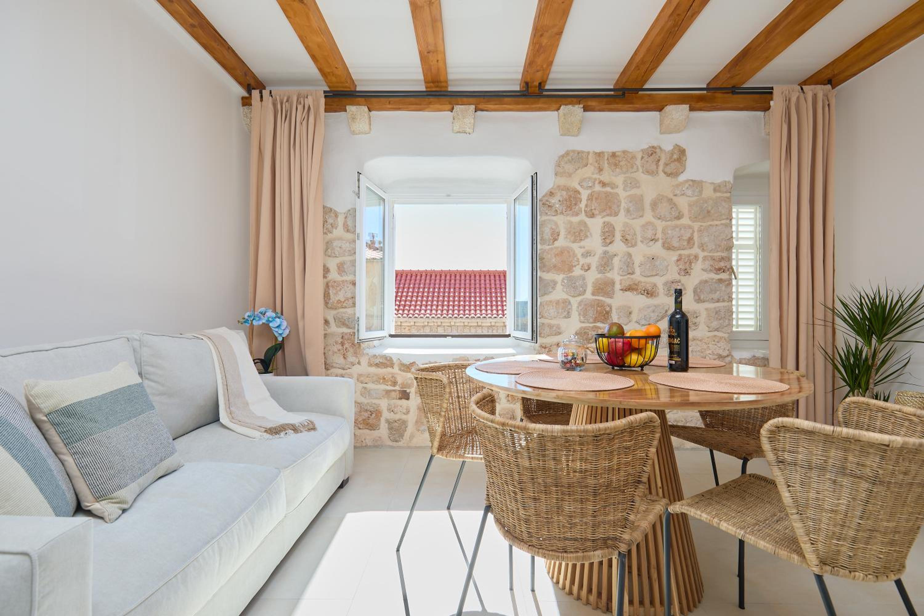 Apartment Iza Grada
