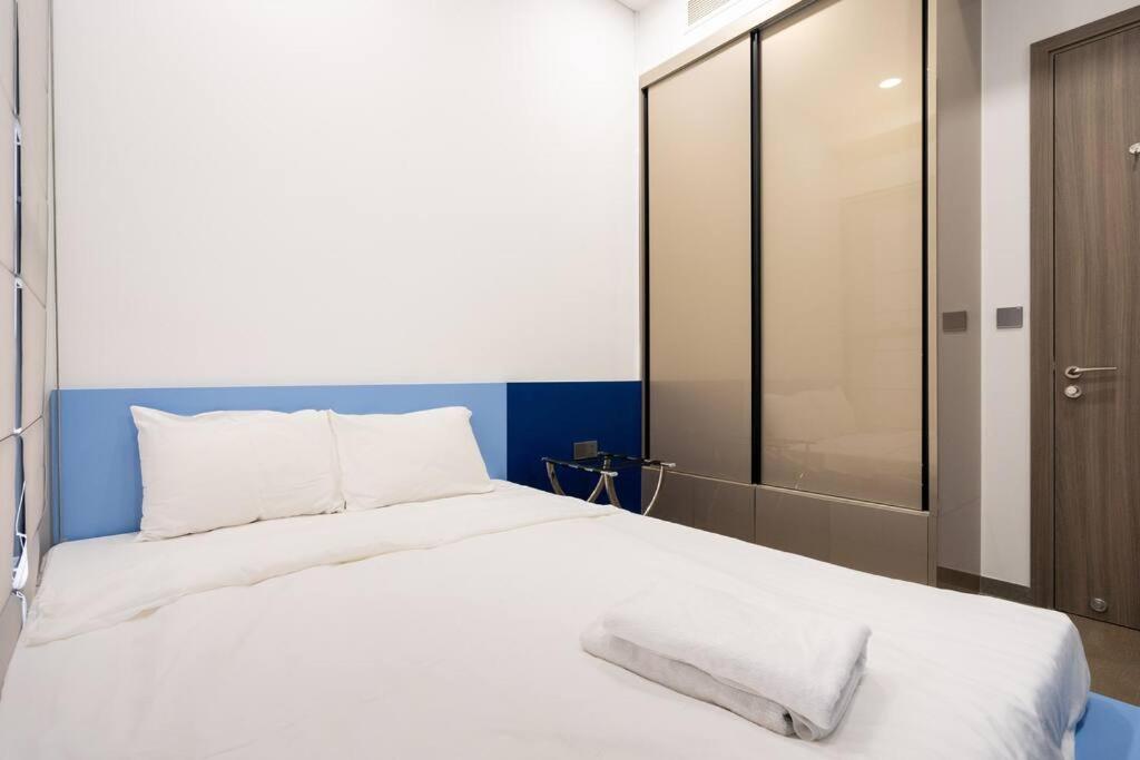 The Rixx Superior Apartment@D1/pool/gym/security