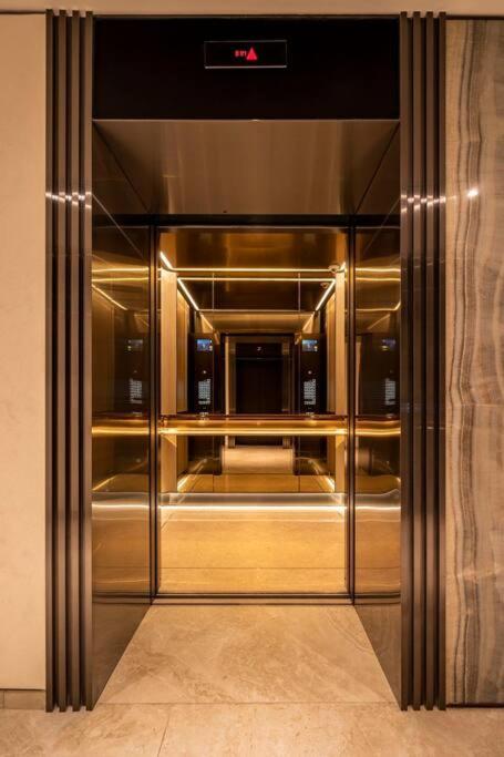 The Rixx Superior Apartment@D1/pool/gym/security
