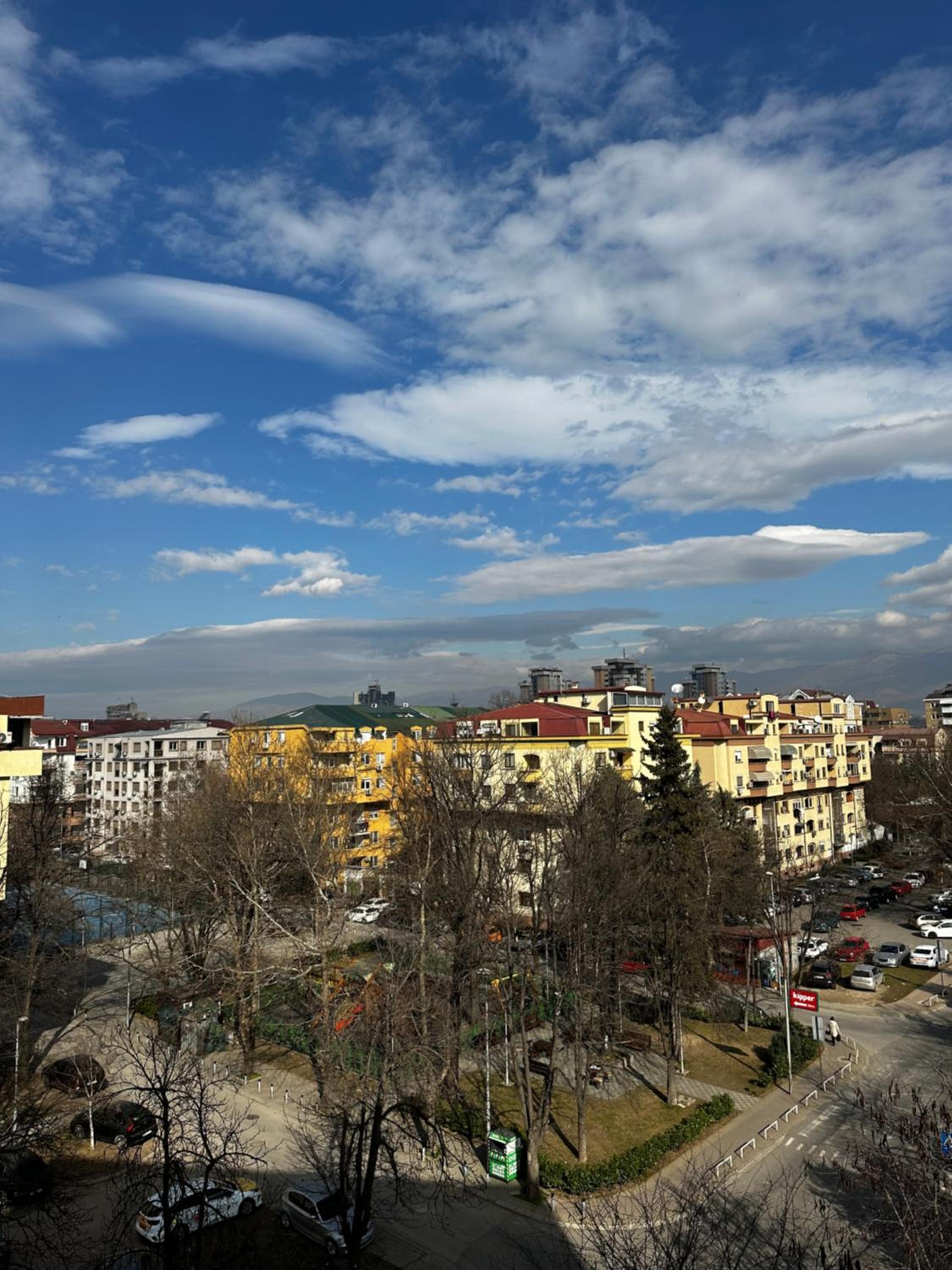 The Golden 7 - near city center & free parking - Apartment Skopje view 2