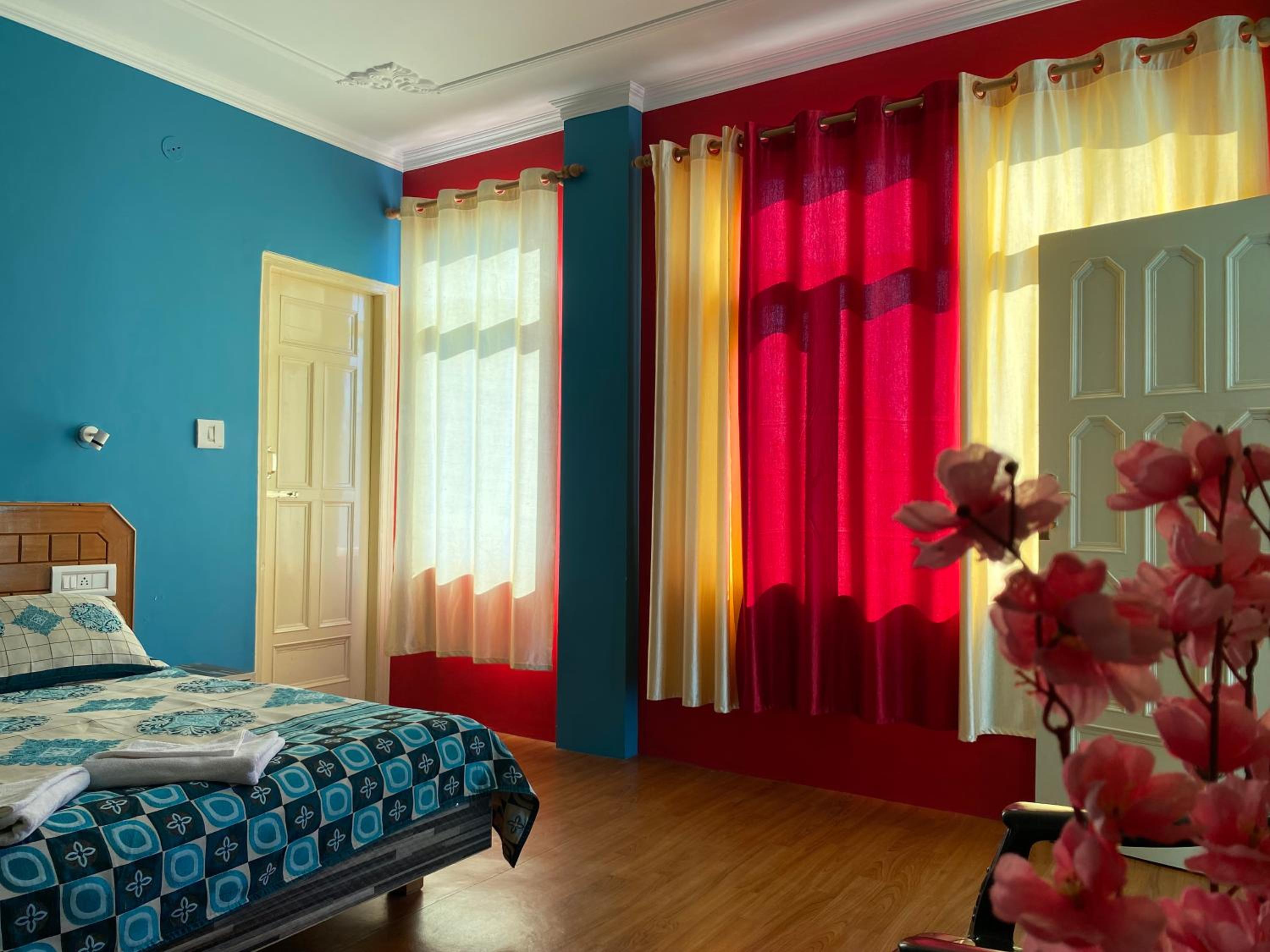 Jagatram Niwas Guesthouse Dharamkot