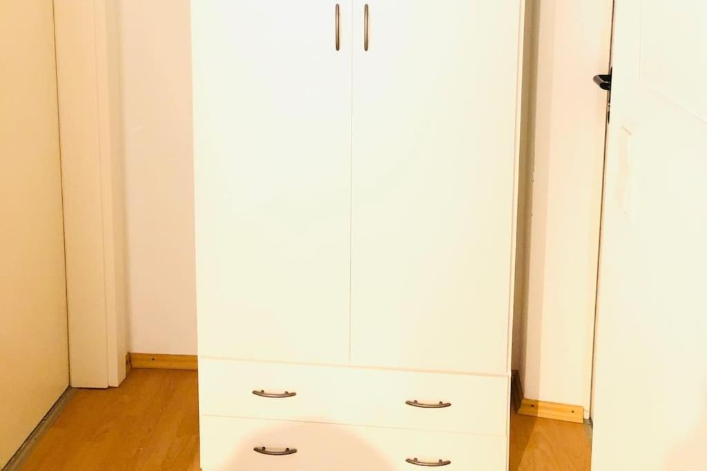 Modernes Apartment mit Küche, Parkplatz, WLAN - Nähe Schwäbisch Gmünd