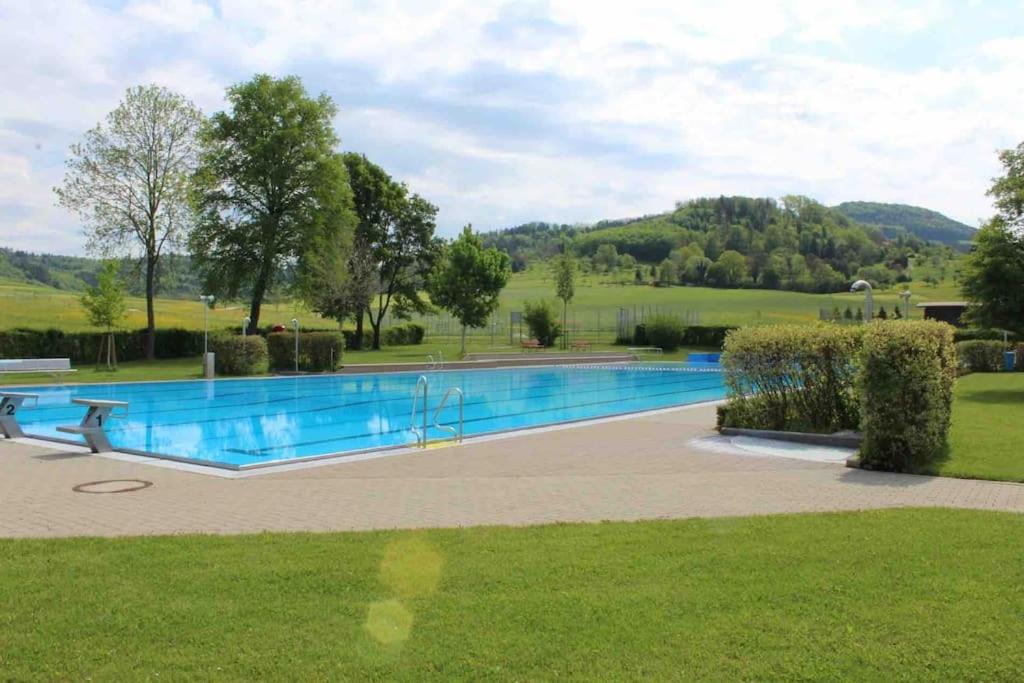 Modernes Apartment mit Küche, Parkplatz, WLAN - Nähe Schwäbisch Gmünd