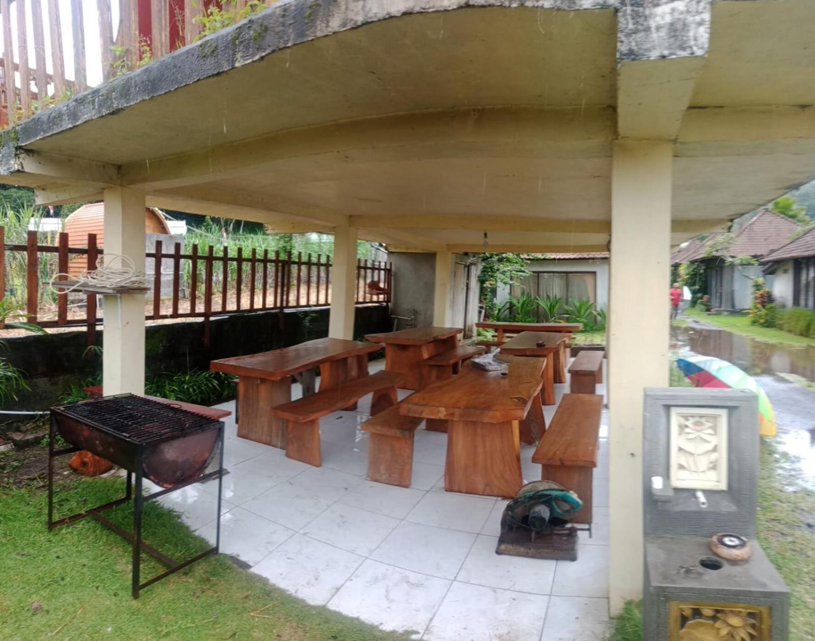 Astradana Hotel & Glamping view 3