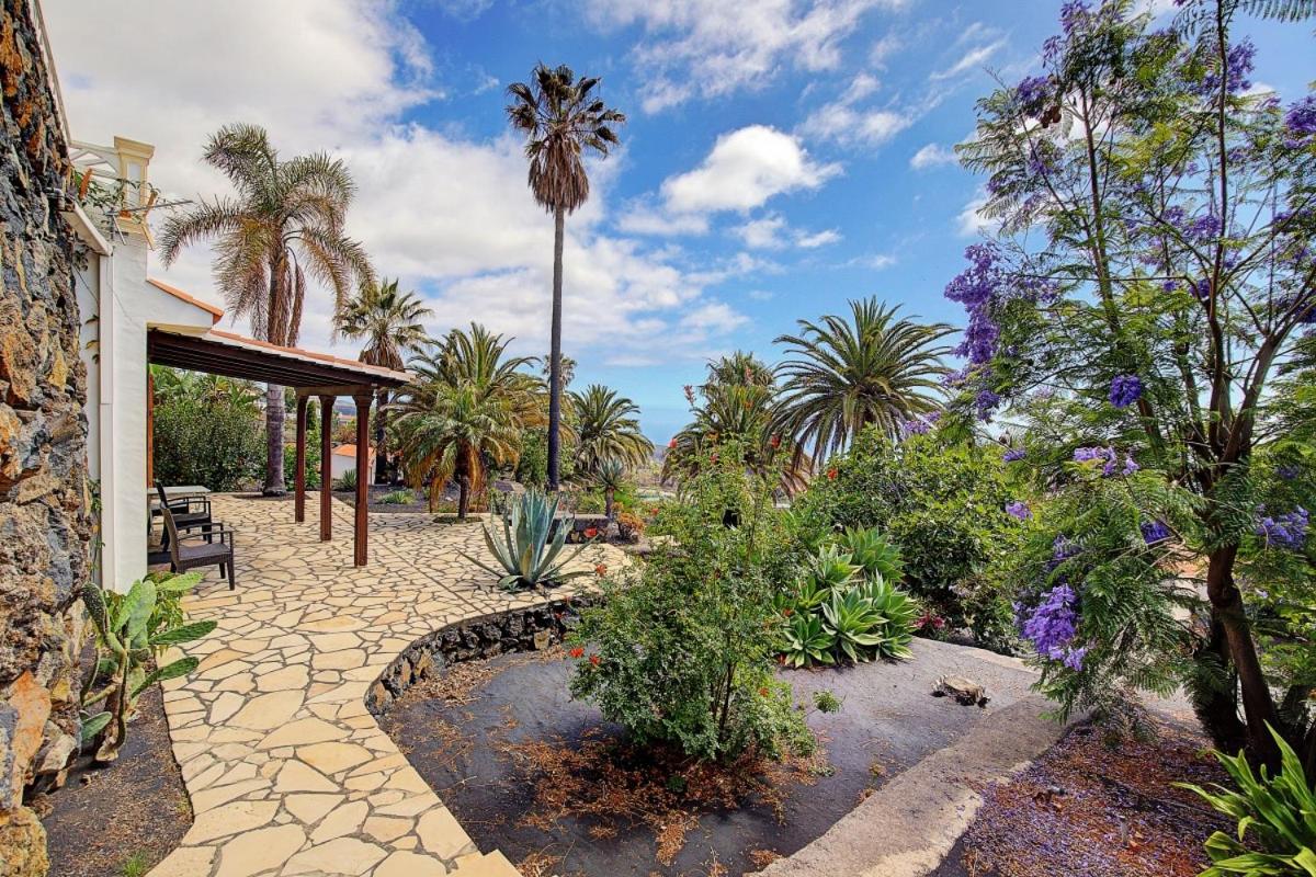 Casita Hibiscus