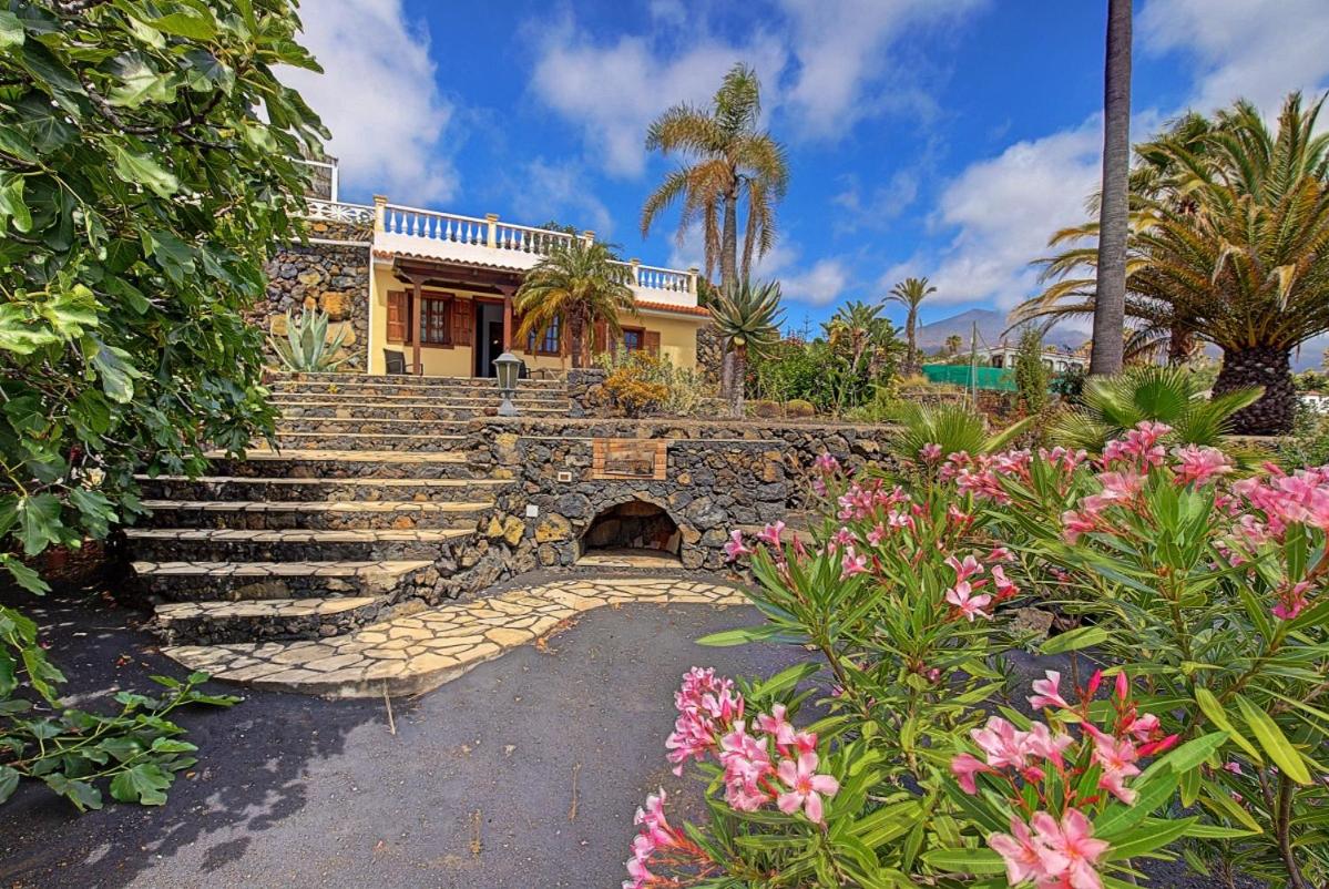 Casita Hibiscus