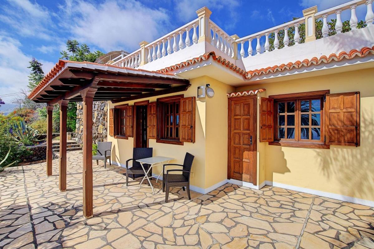 Casita Hibiscus