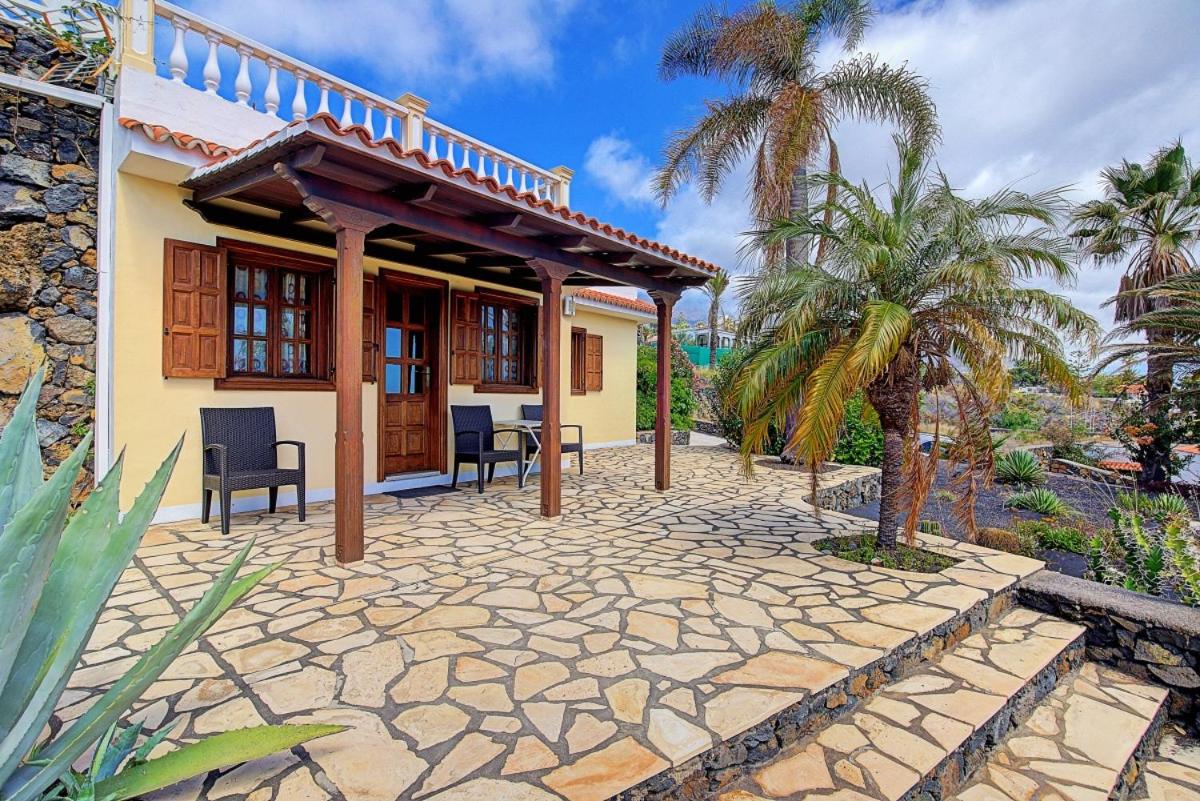 Casita Hibiscus