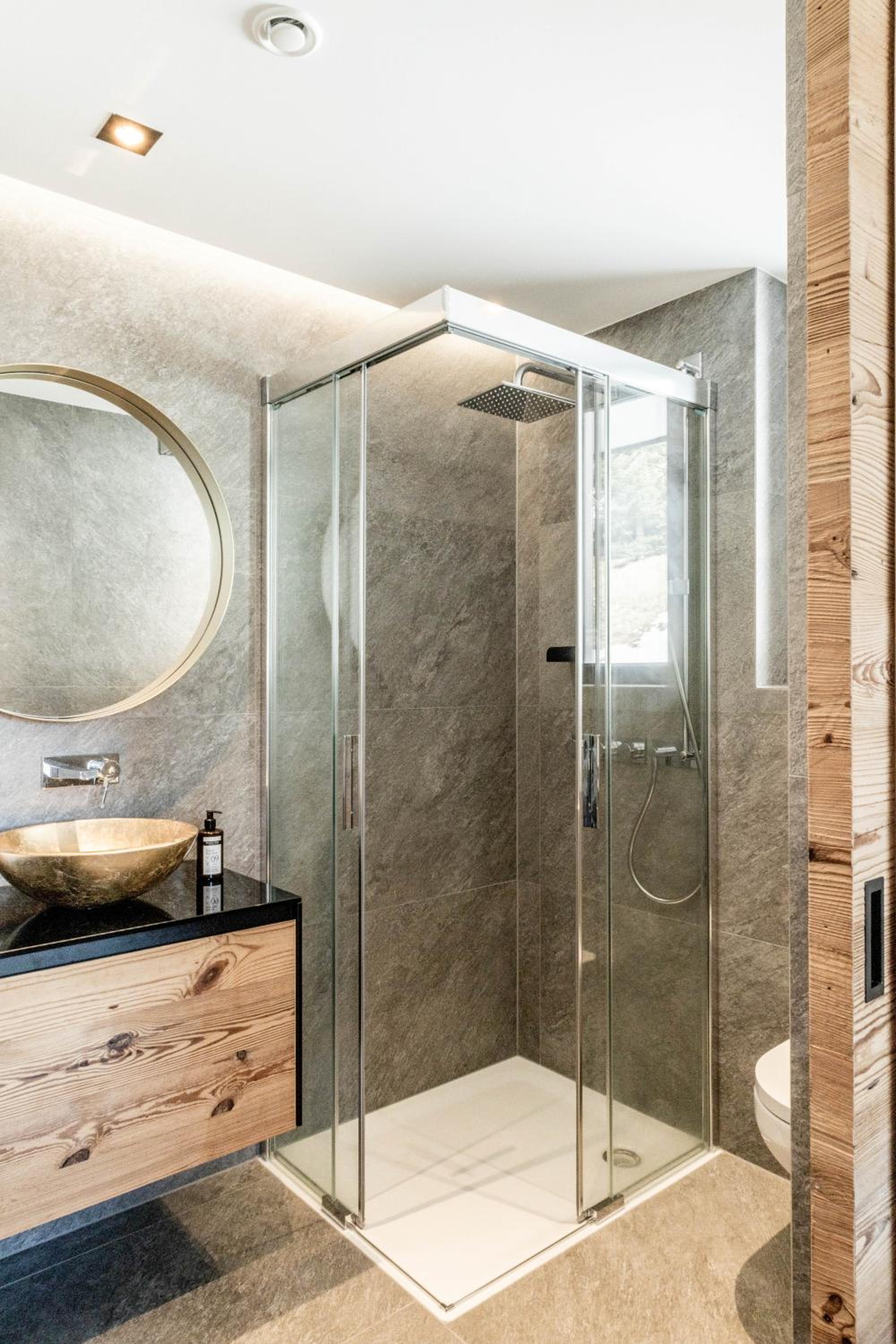 Hollywood Dream Penthouse & Apartments mit privater Sauna nahe Ischgl
