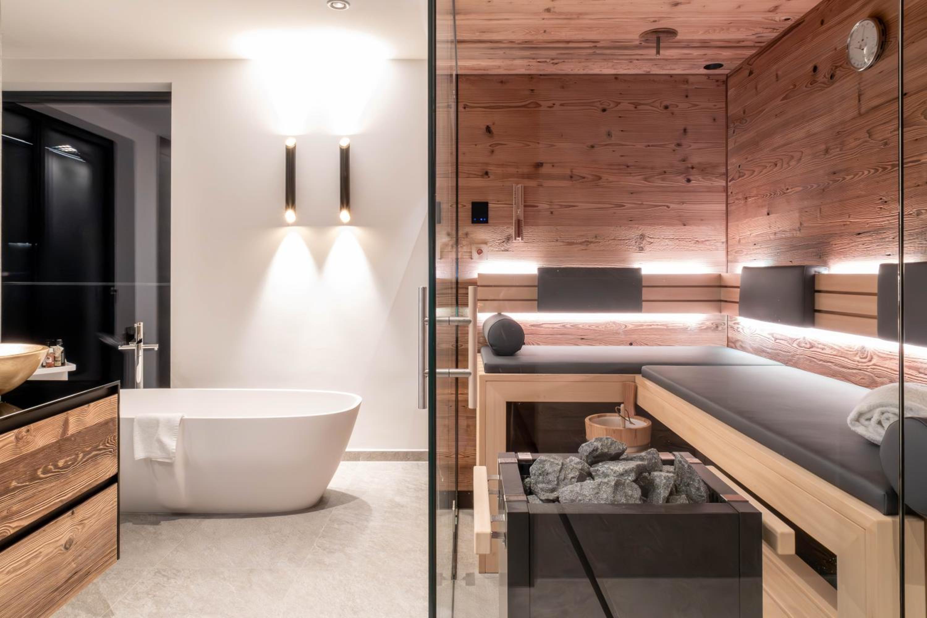 Hollywood Dream Penthouse & Apartments mit privater Sauna nahe Ischgl