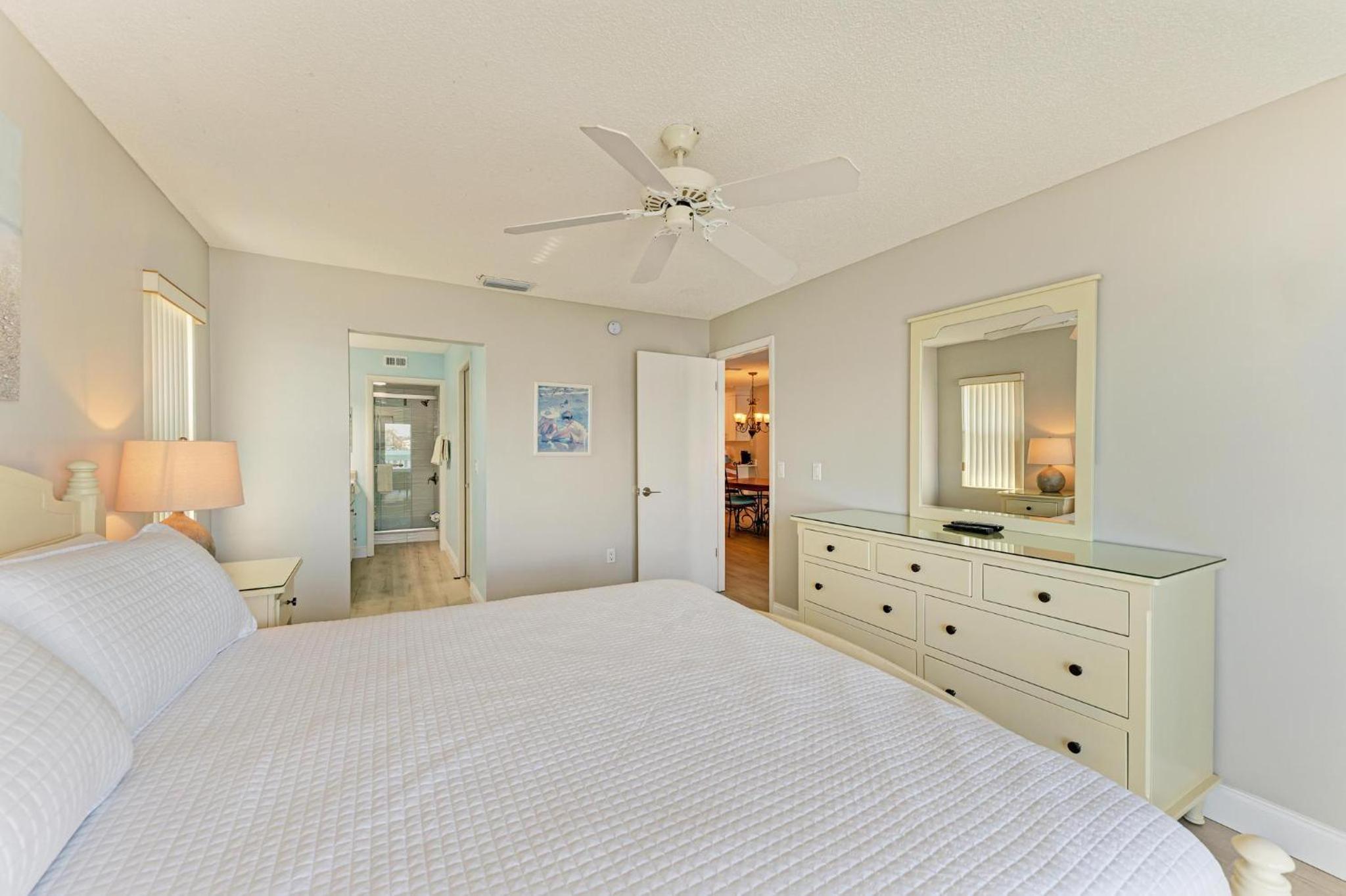 Anna Maria Island Beach Palms 6B