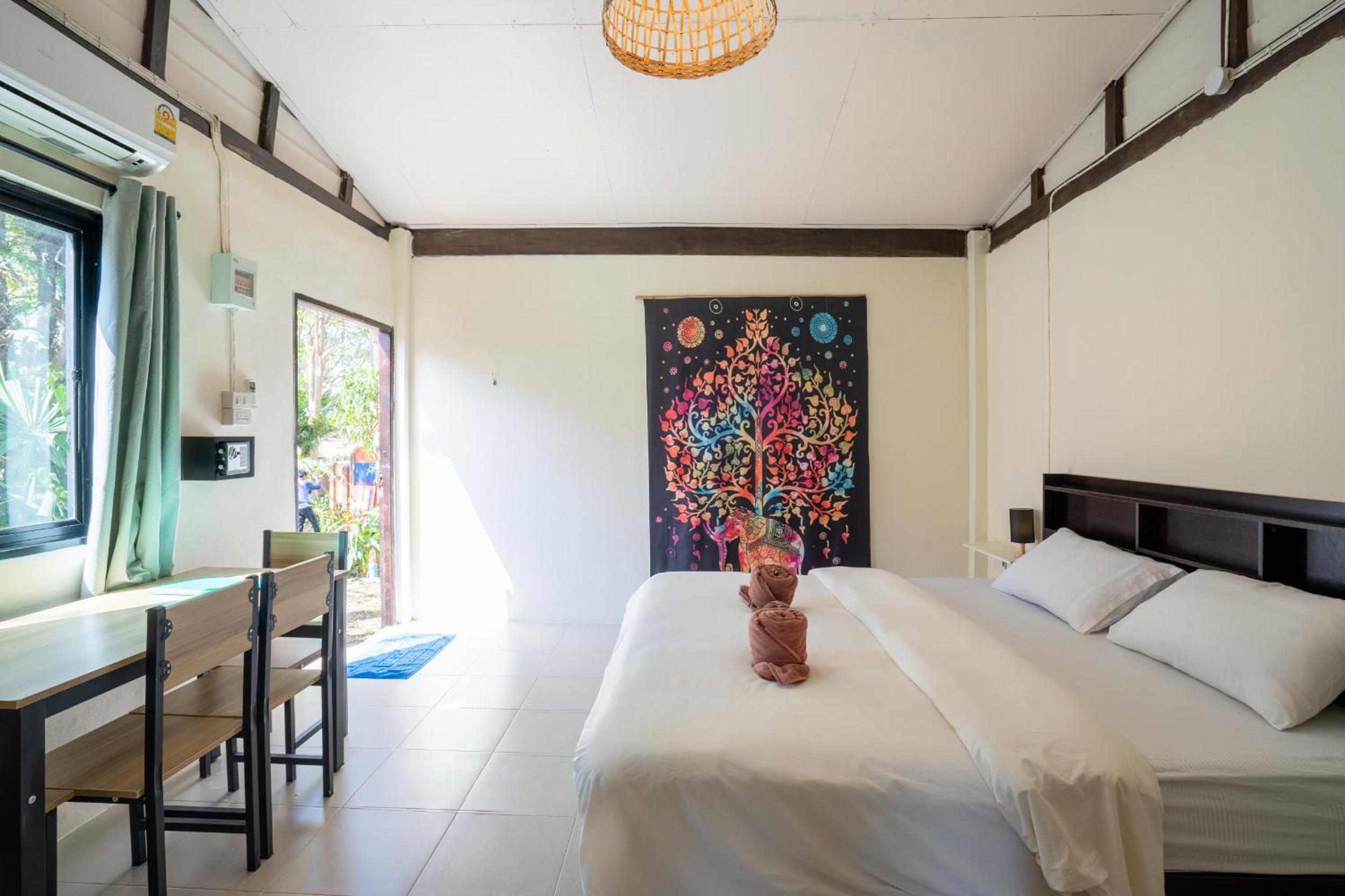 Mook Lanta Eco Resort