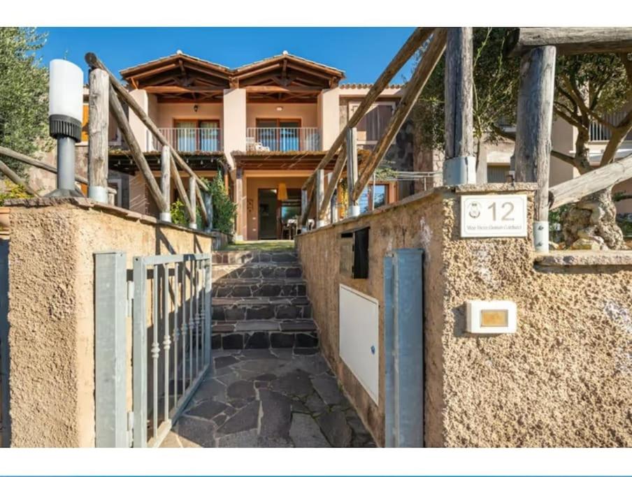 House with private garden view 5