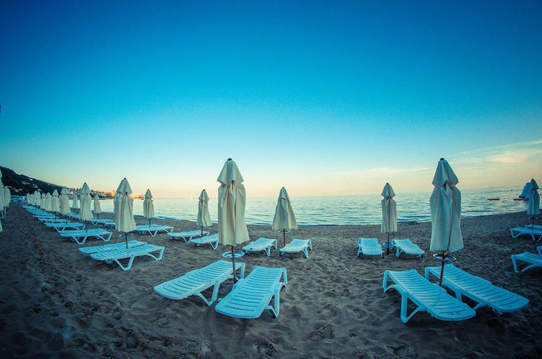Paradise View