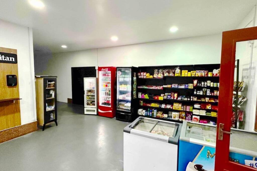 Cobertura Luxo Moderna com Vista Deslumbrante