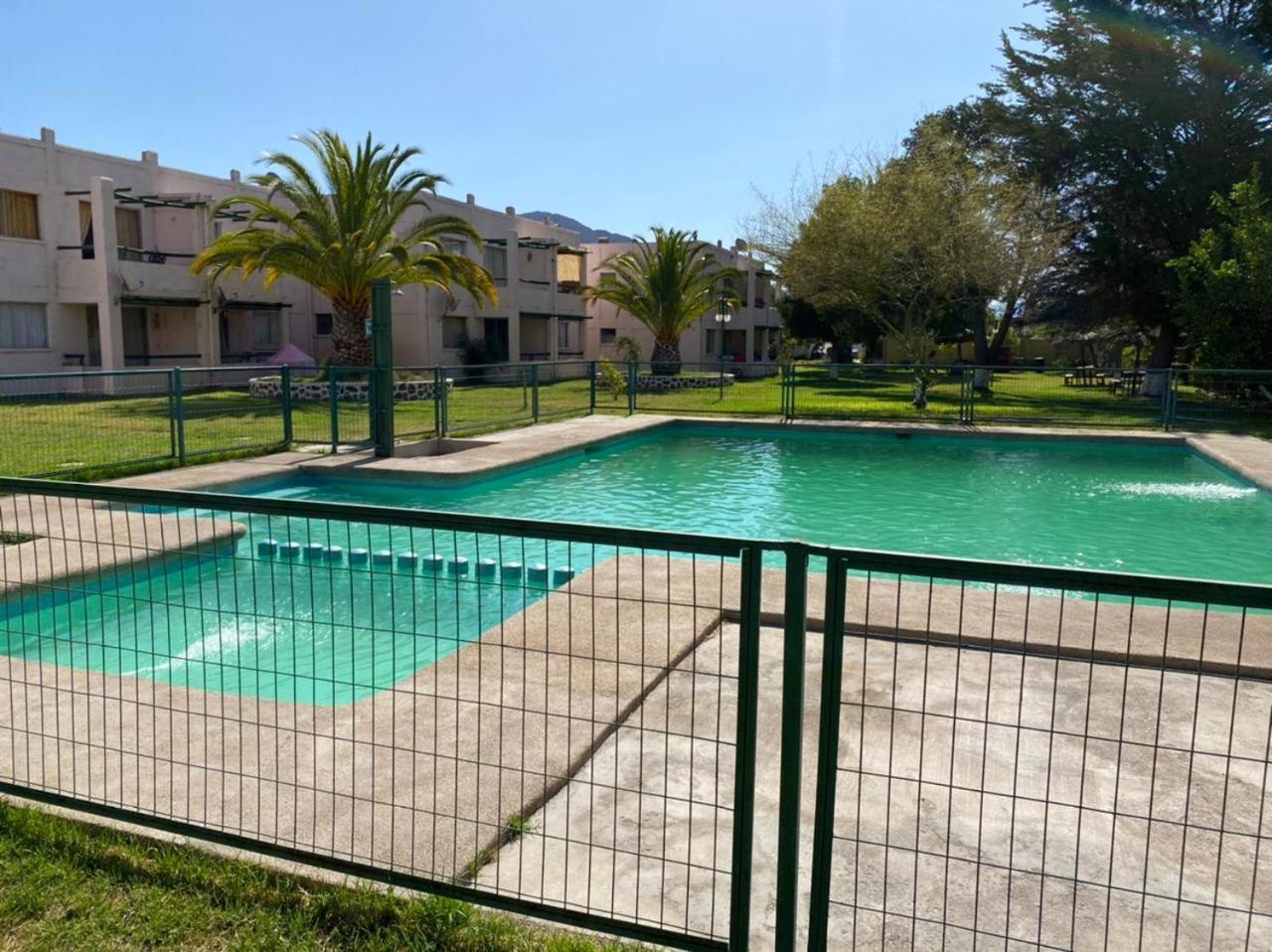 Cómodo y lindo departamento en el centro de vicuña