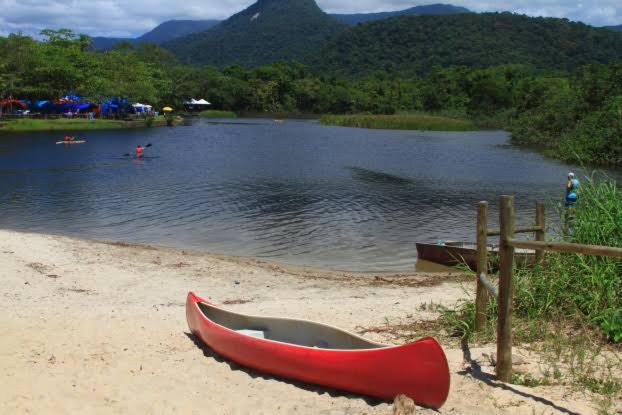 Casa Fiji - Suites Luxo - Praia de Itamambuca - Ao lado da praia