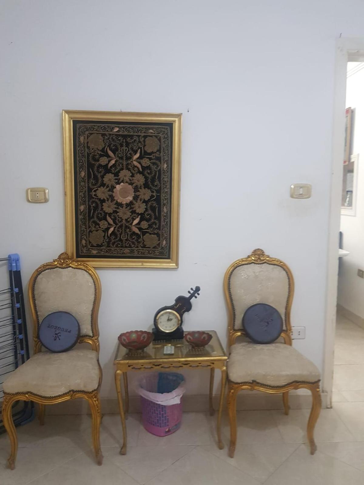 Quite Apartment in Sheraton Heliopolis , 5 minutes from Cairo Airport