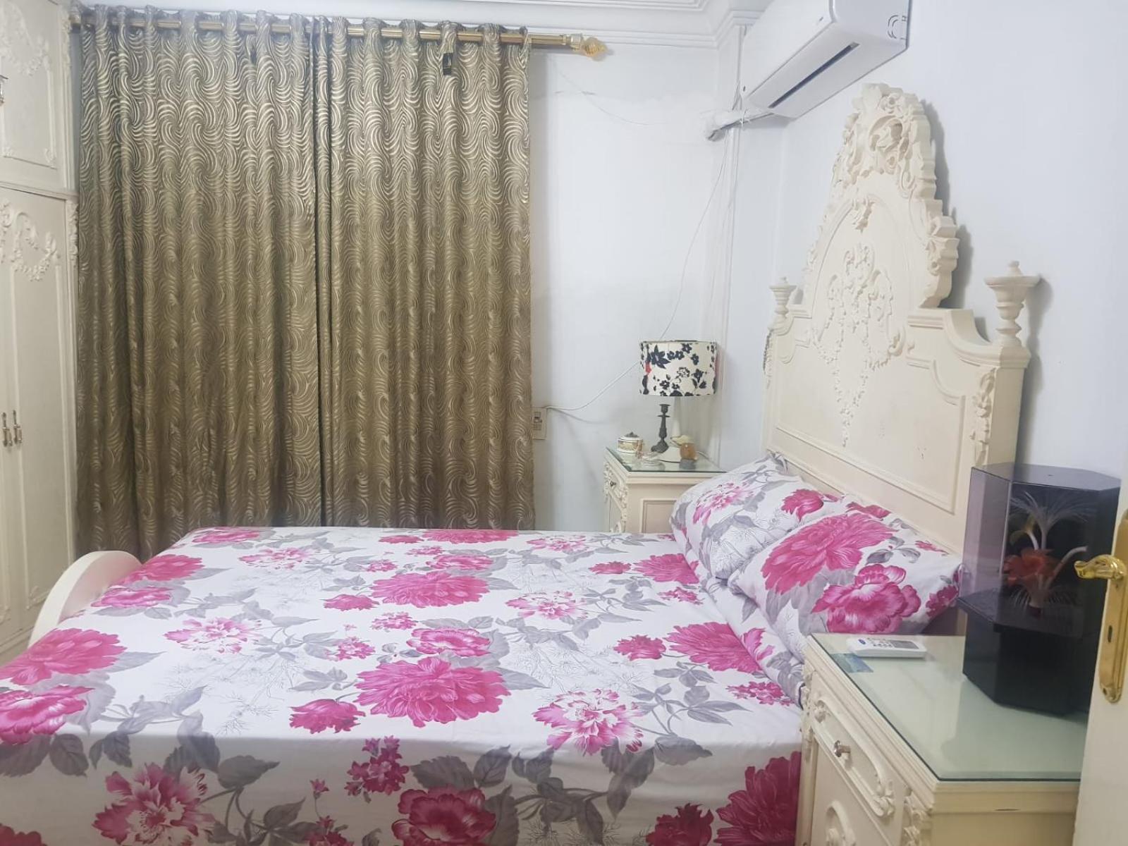 Quite Apartment in Sheraton Heliopolis , 5 minutes from Cairo Airport