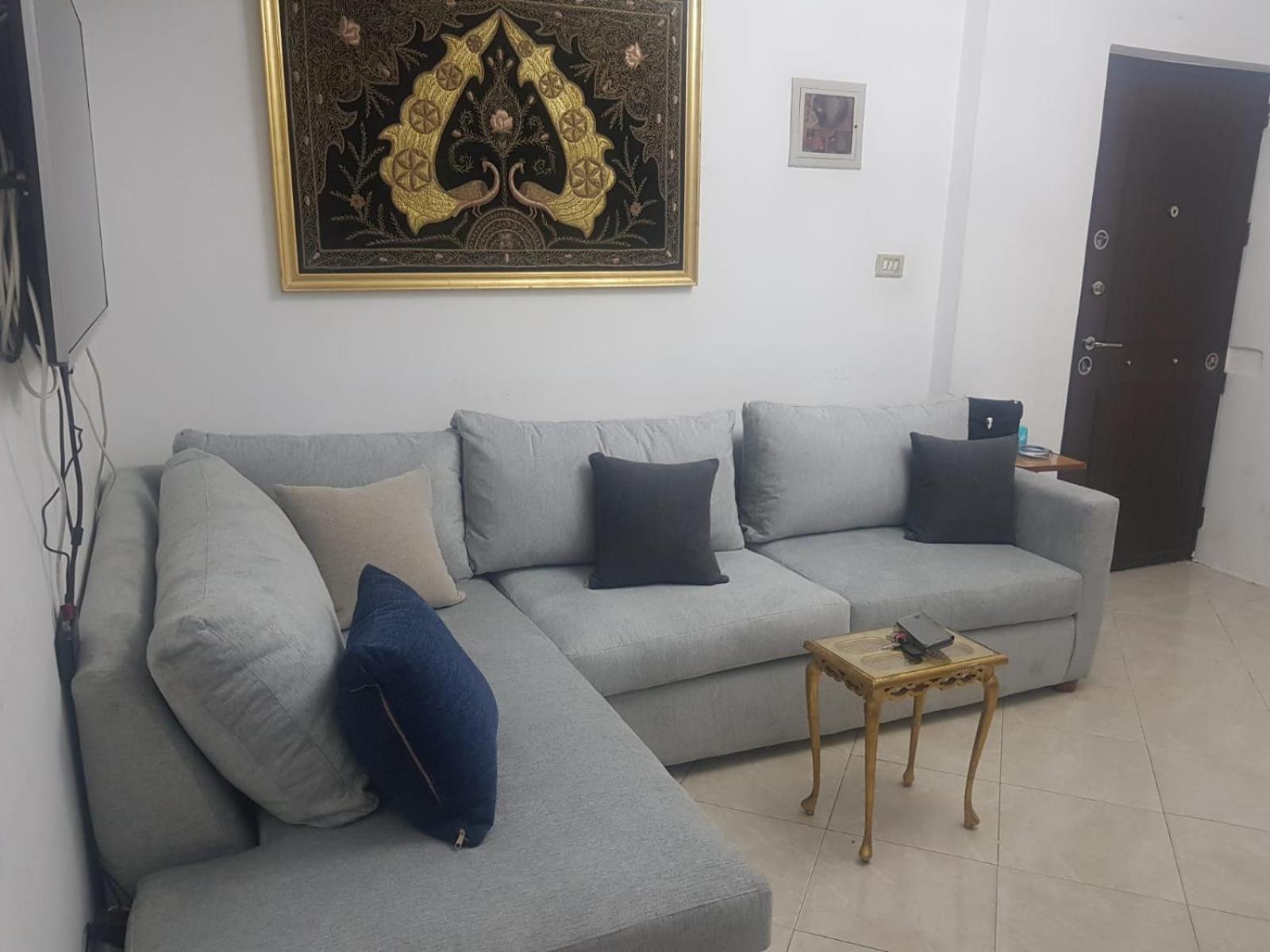 Quite Apartment in Sheraton Heliopolis , 5 minutes from Cairo Airport