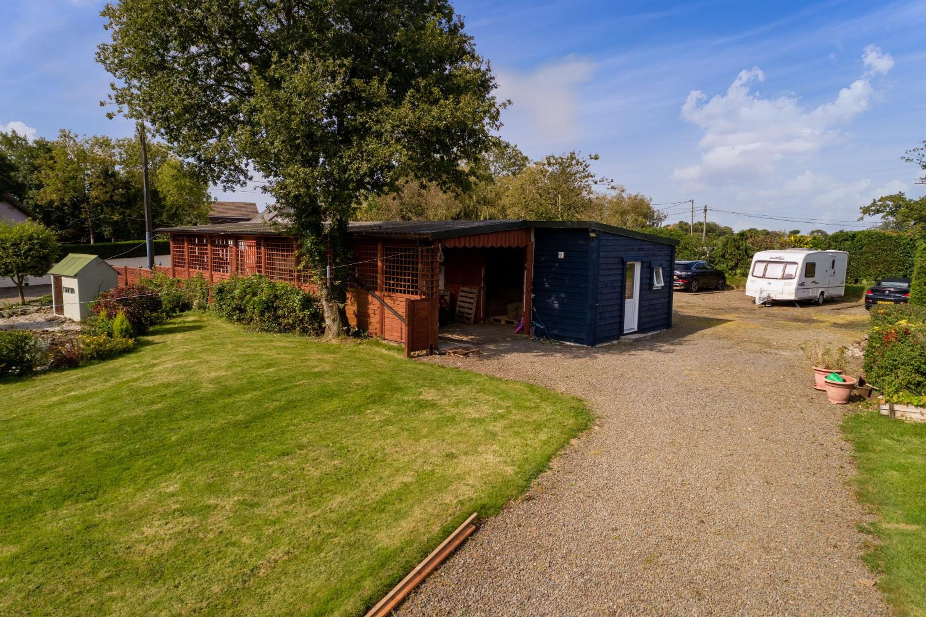 Brambles Lodge
