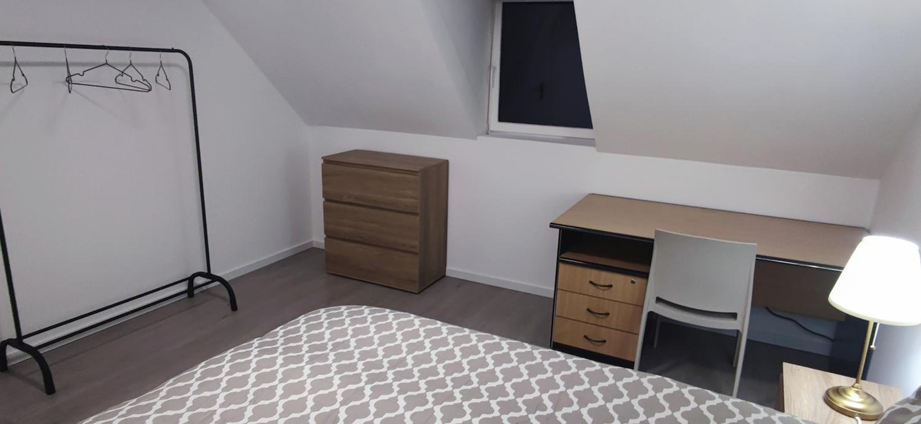 Spacieux et serein avec patio, barbecue et WIFI