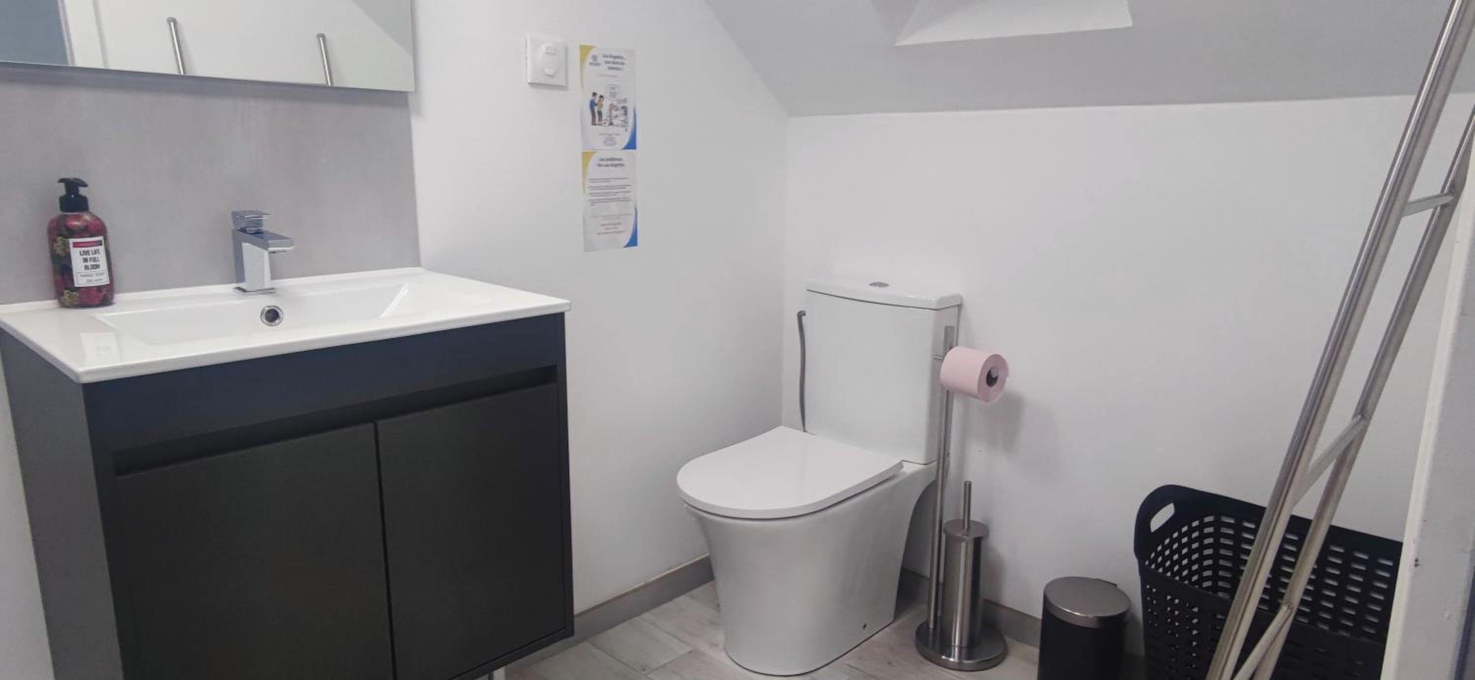 Spacieux et serein avec patio, barbecue et WIFI