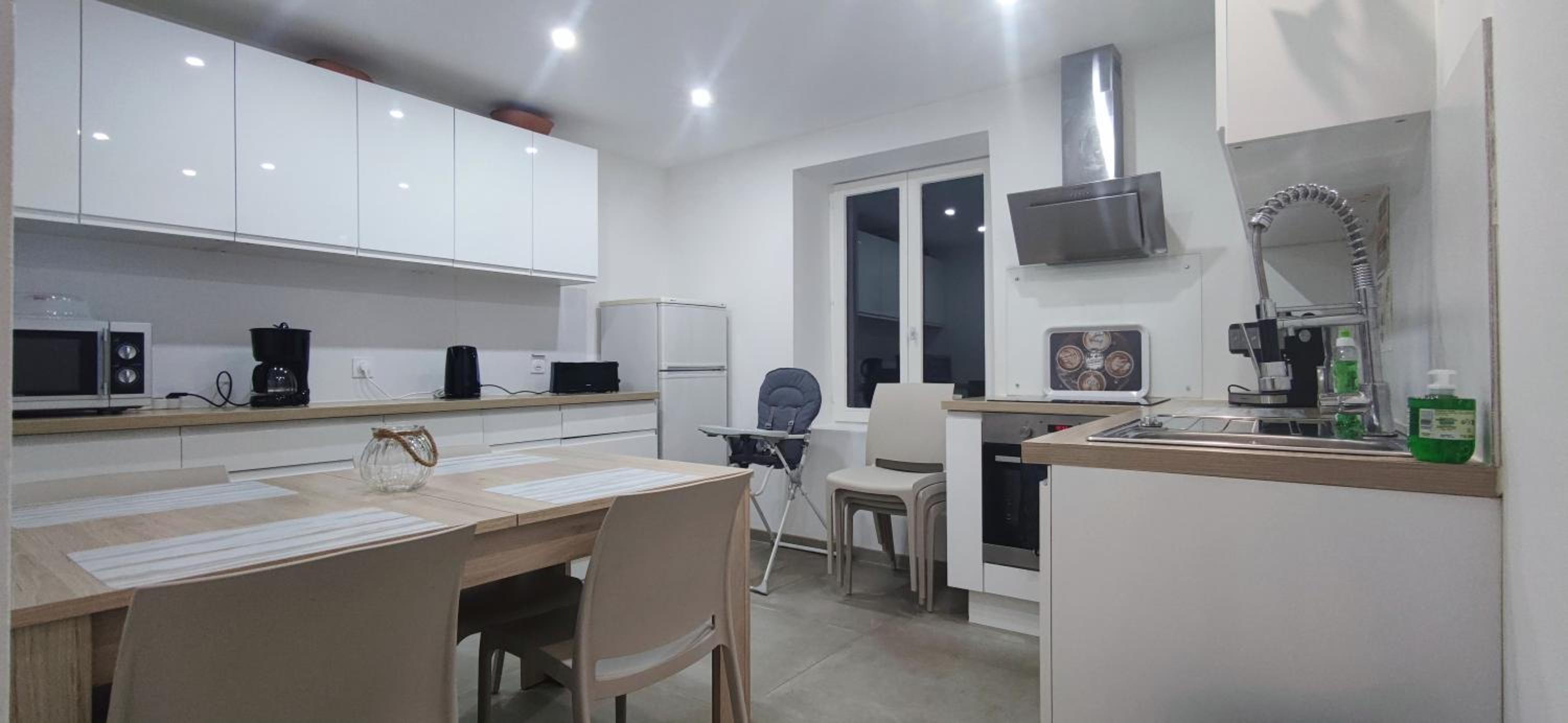 Spacieux et serein avec patio, barbecue et WIFI
