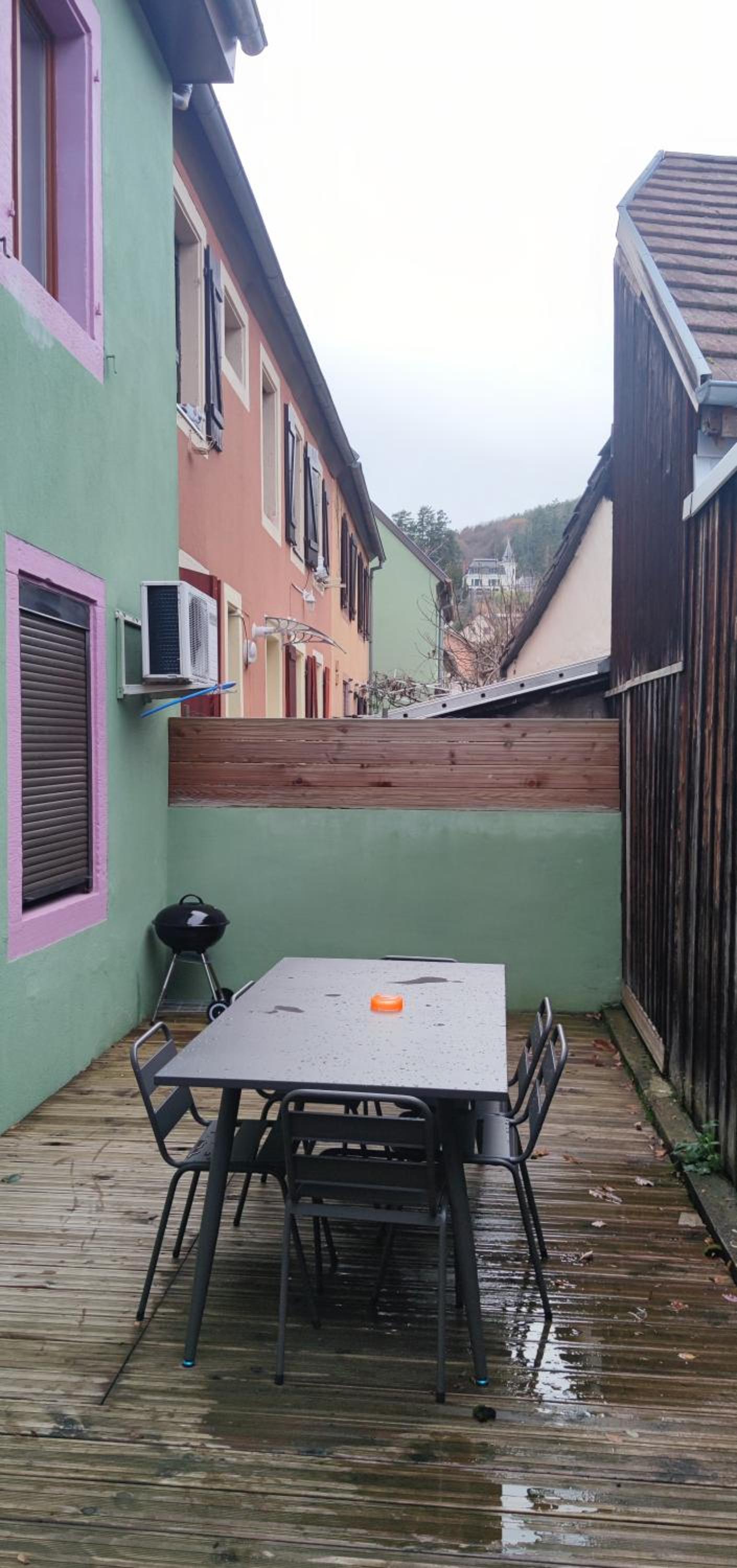 Spacieux et serein avec patio, barbecue et WIFI