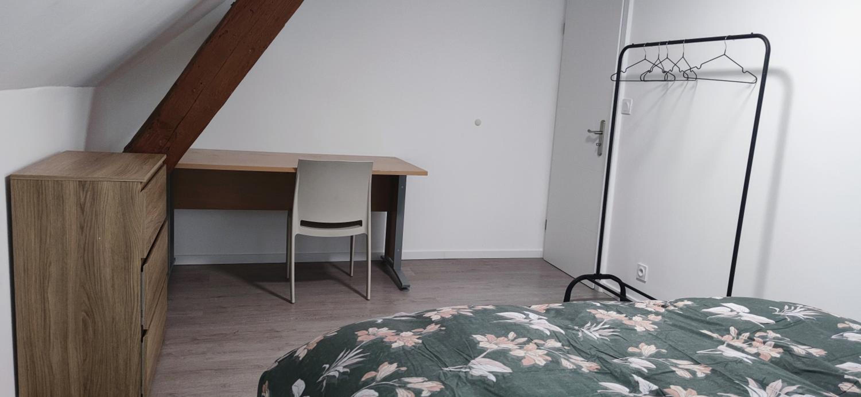 Spacieux et serein avec patio, barbecue et WIFI