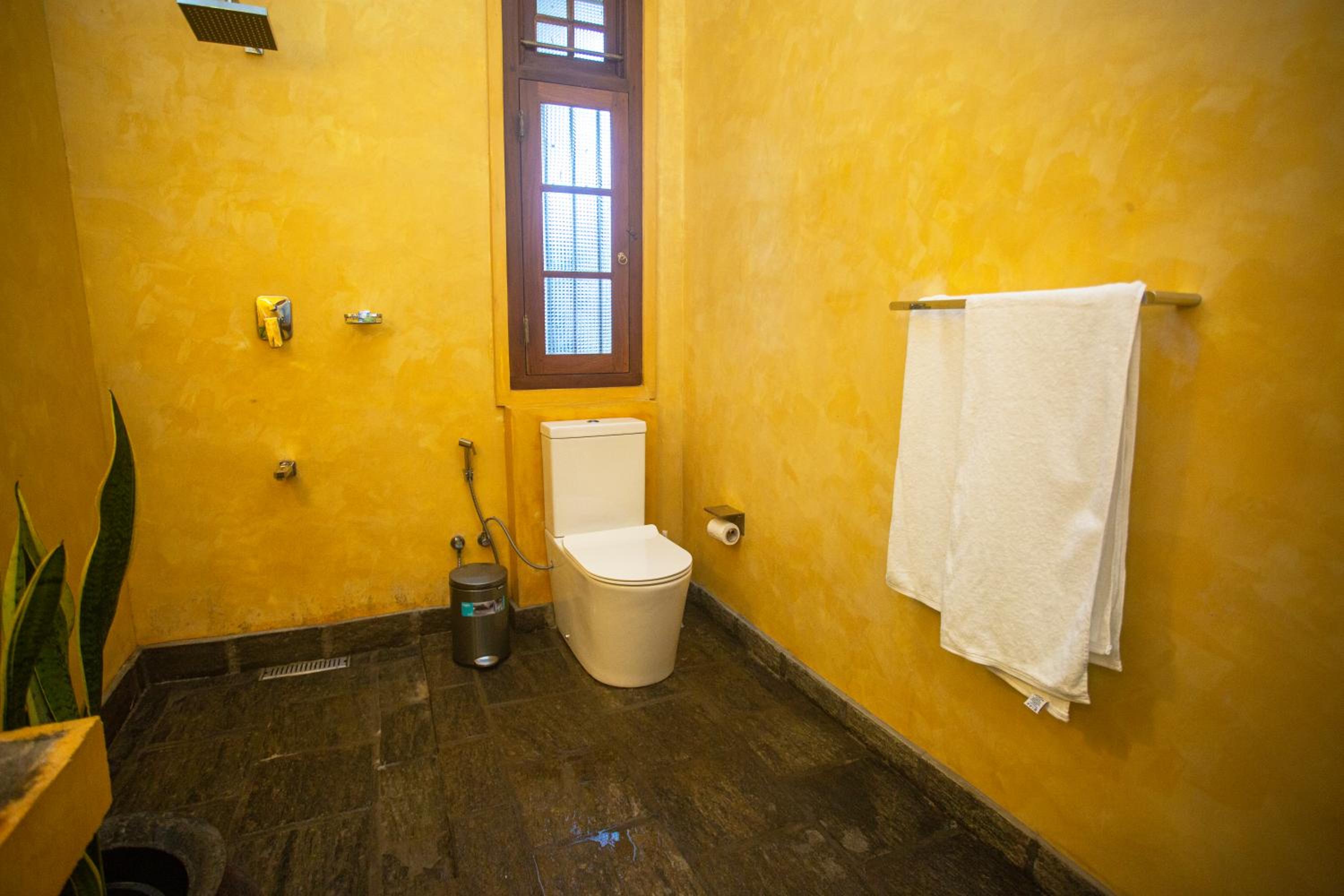 Photo 33