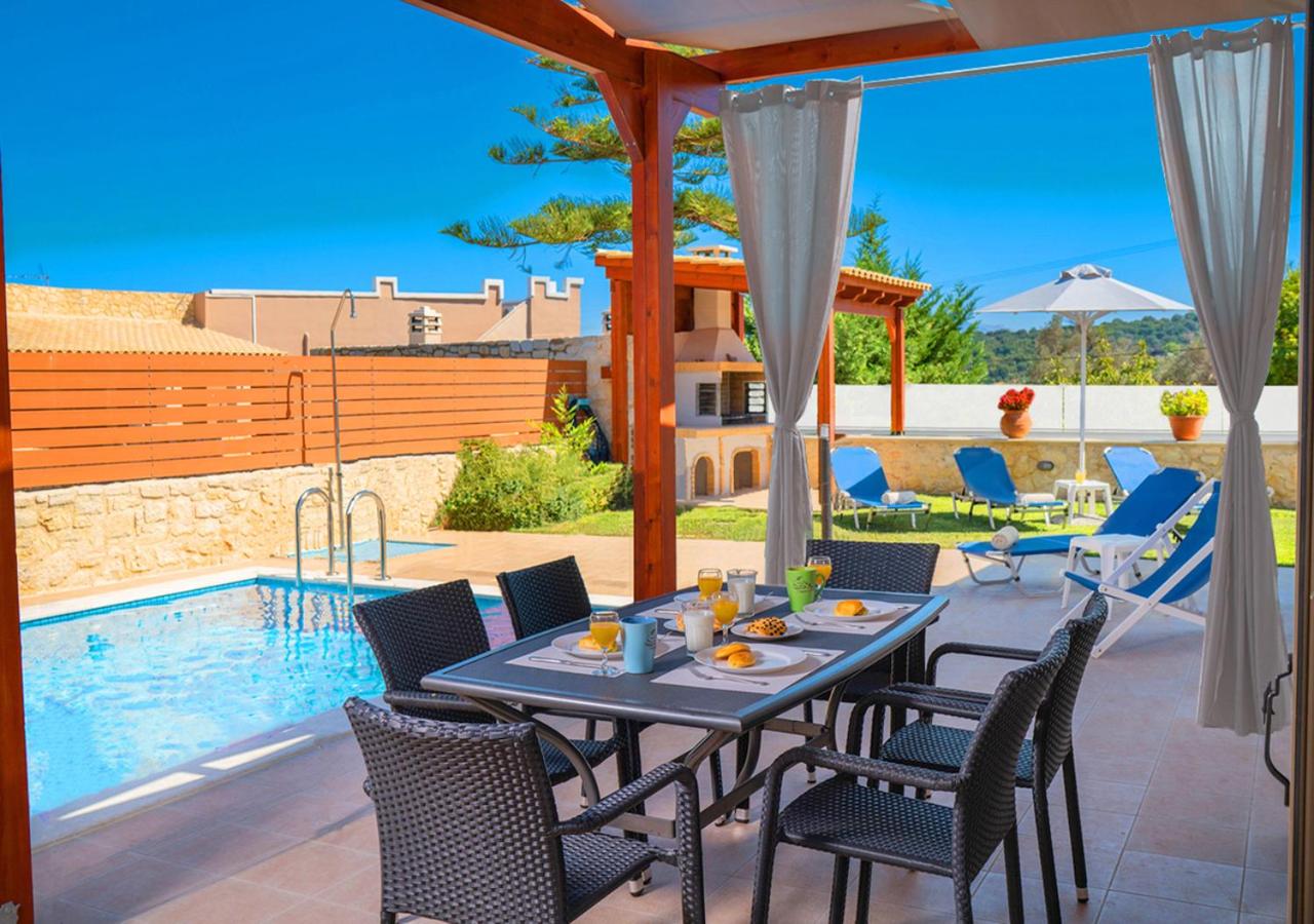 Two Villas Side by Side with 2 privates pools