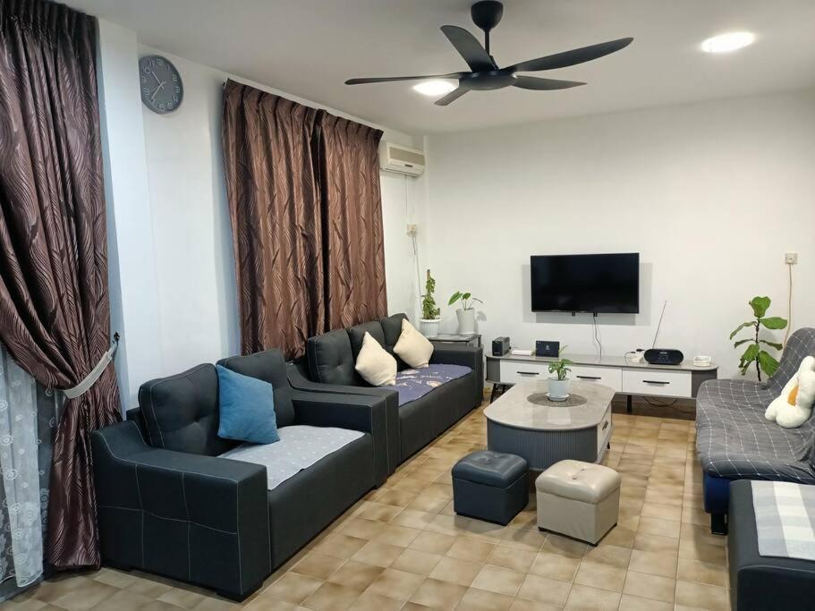 Summer Homestay@civic centre photo 1