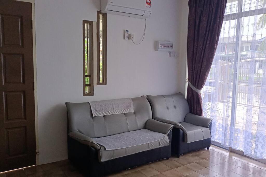 Summer Homestay@civic centre photo 2